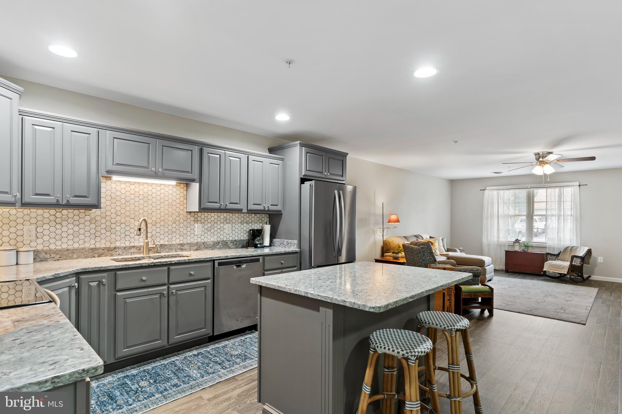 THORNWOOD VILLAGE - Residential