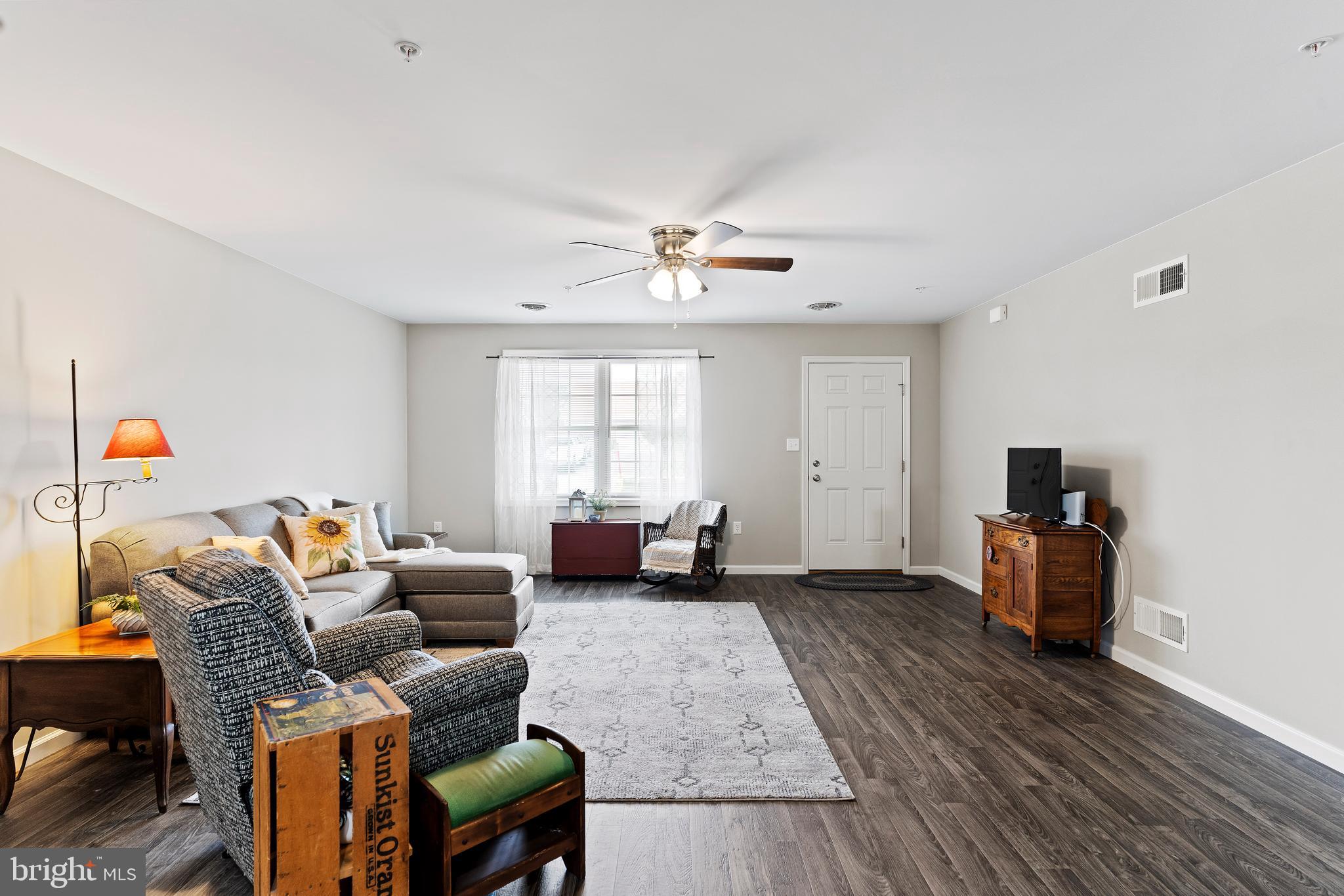 THORNWOOD VILLAGE - Residential