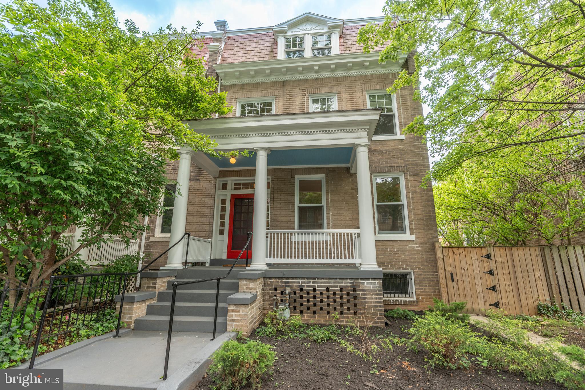 MOUNT PLEASANT - Residential