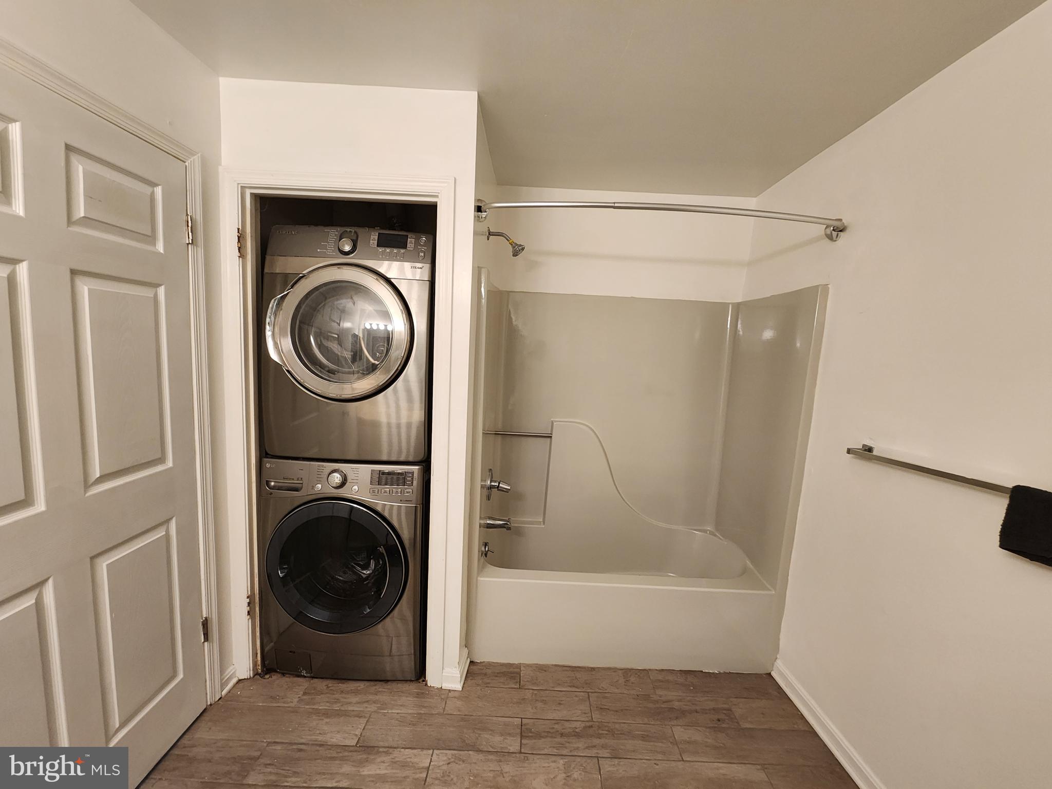 LAFAYETTE SQUARE - Residential