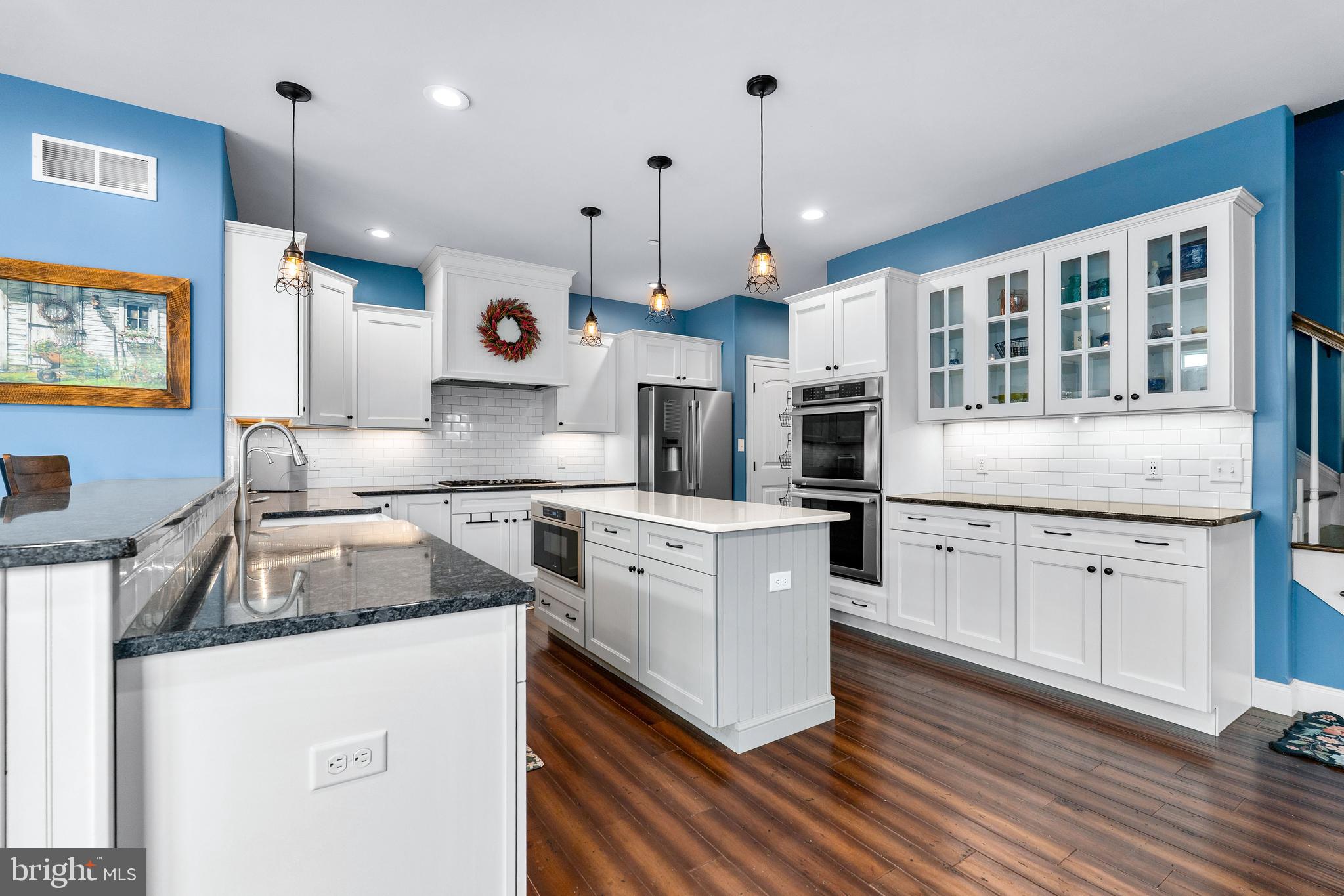 SUNSET KNOLL - Residential