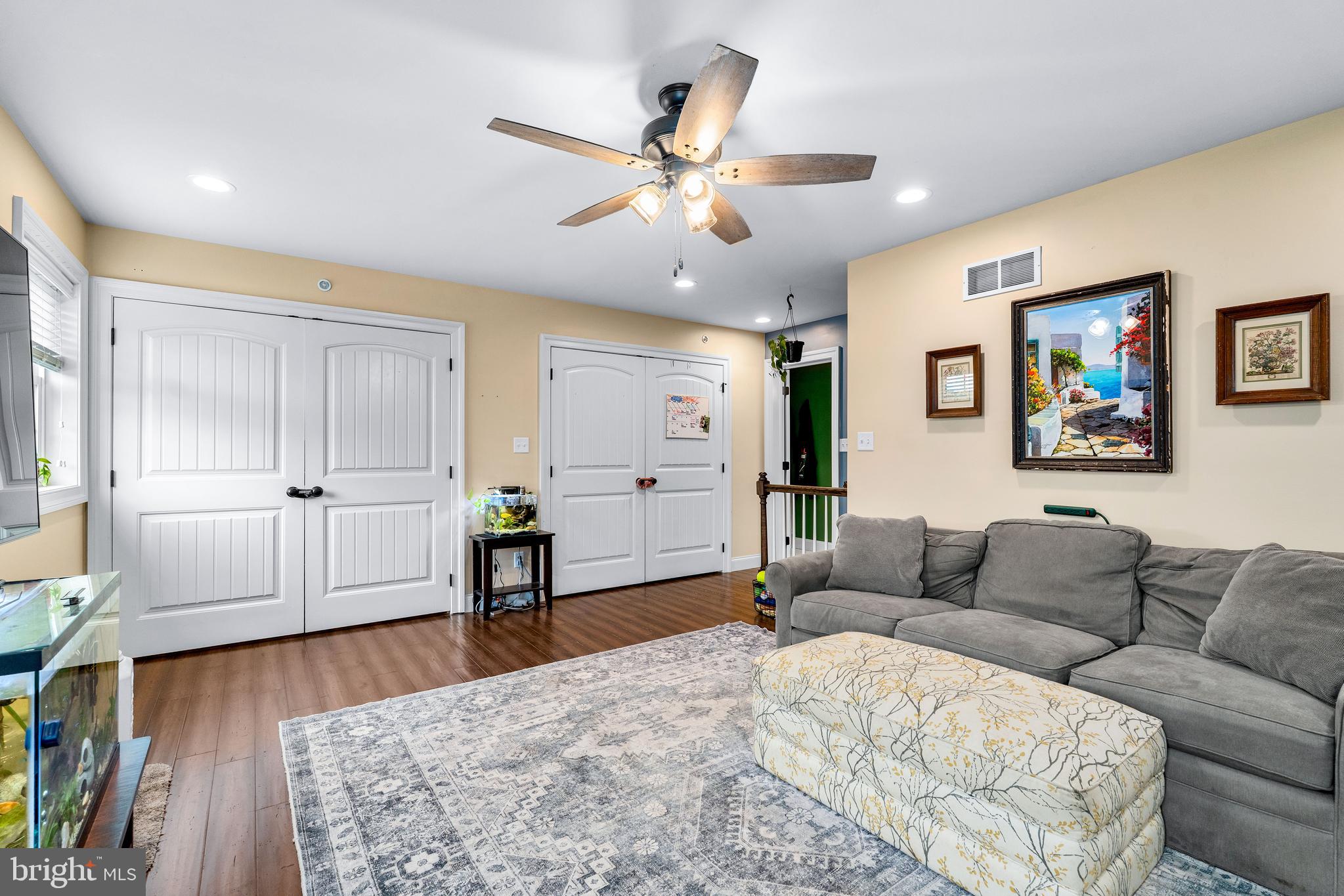 SUNSET KNOLL - Residential