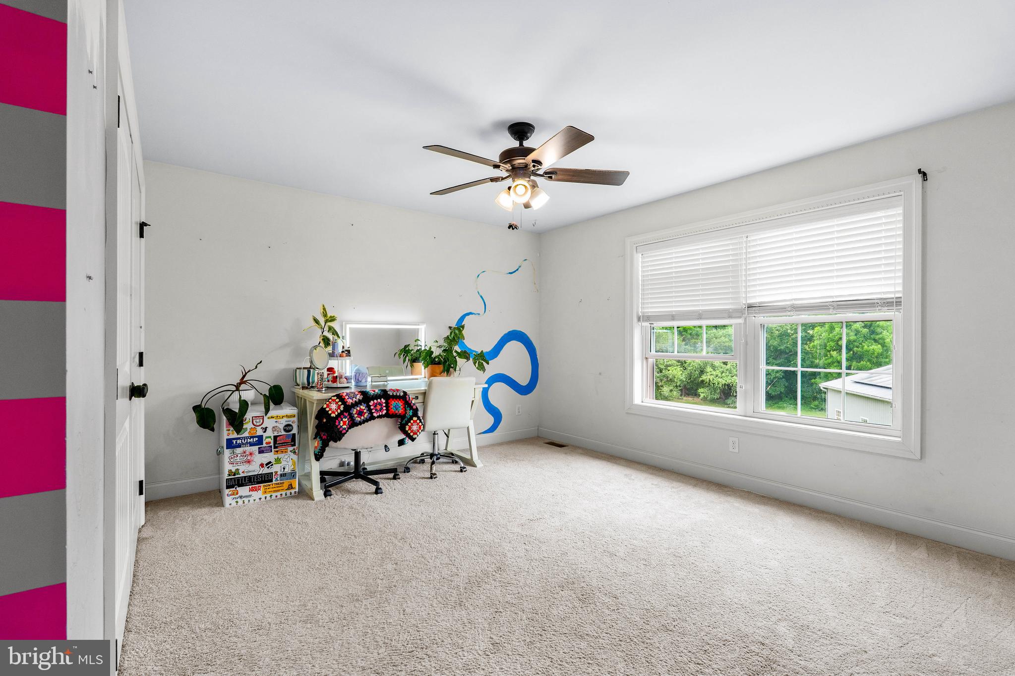 SUNSET KNOLL - Residential