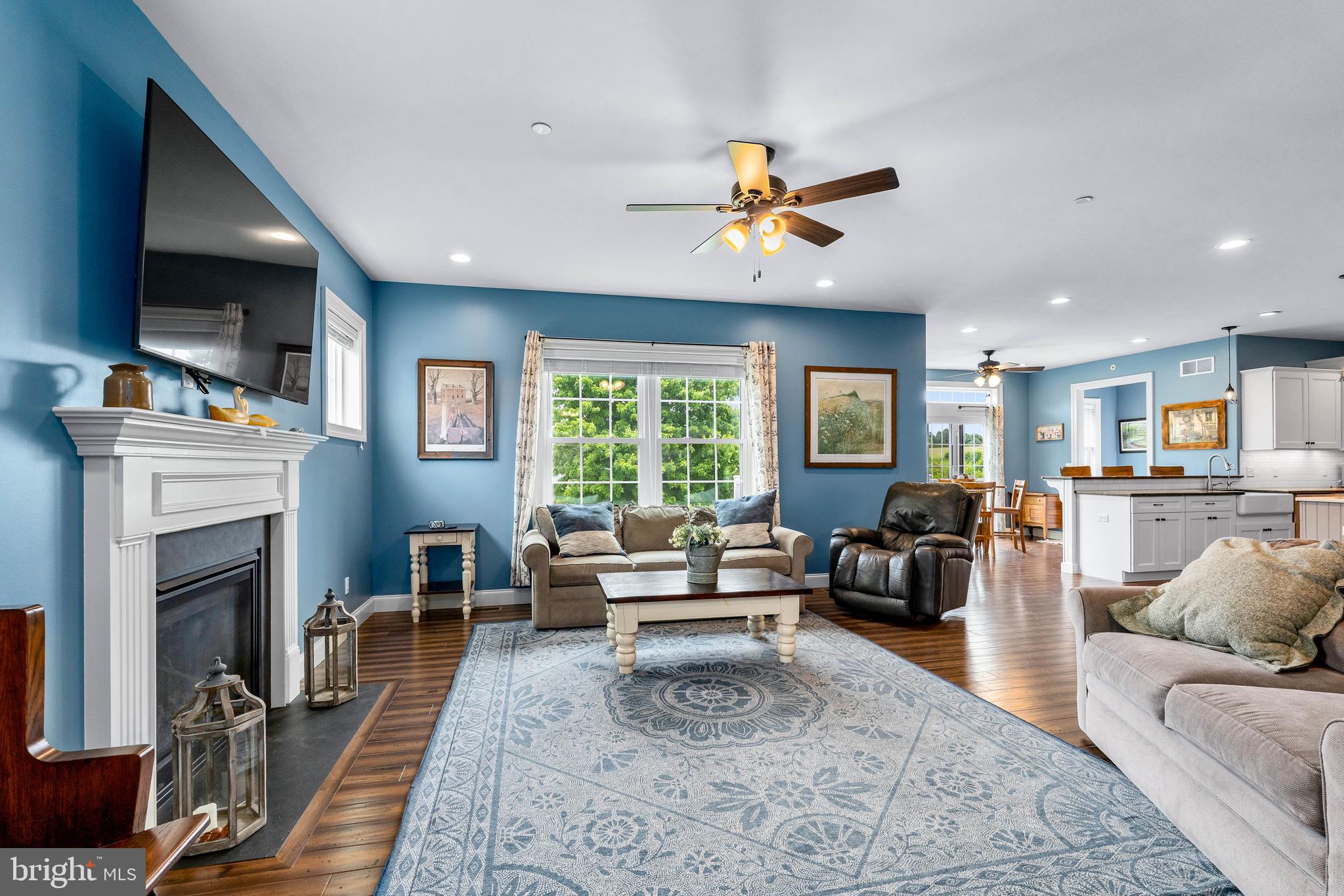 SUNSET KNOLL - Residential