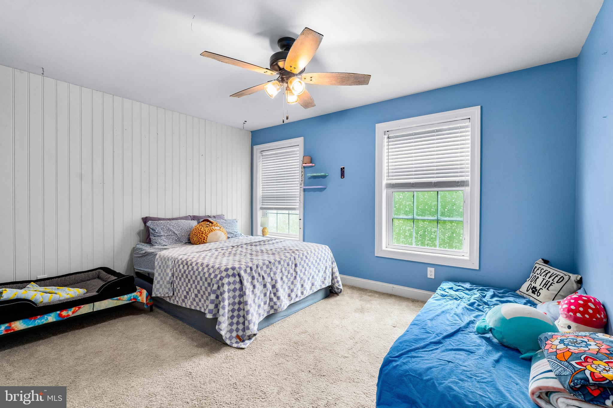 SUNSET KNOLL - Residential