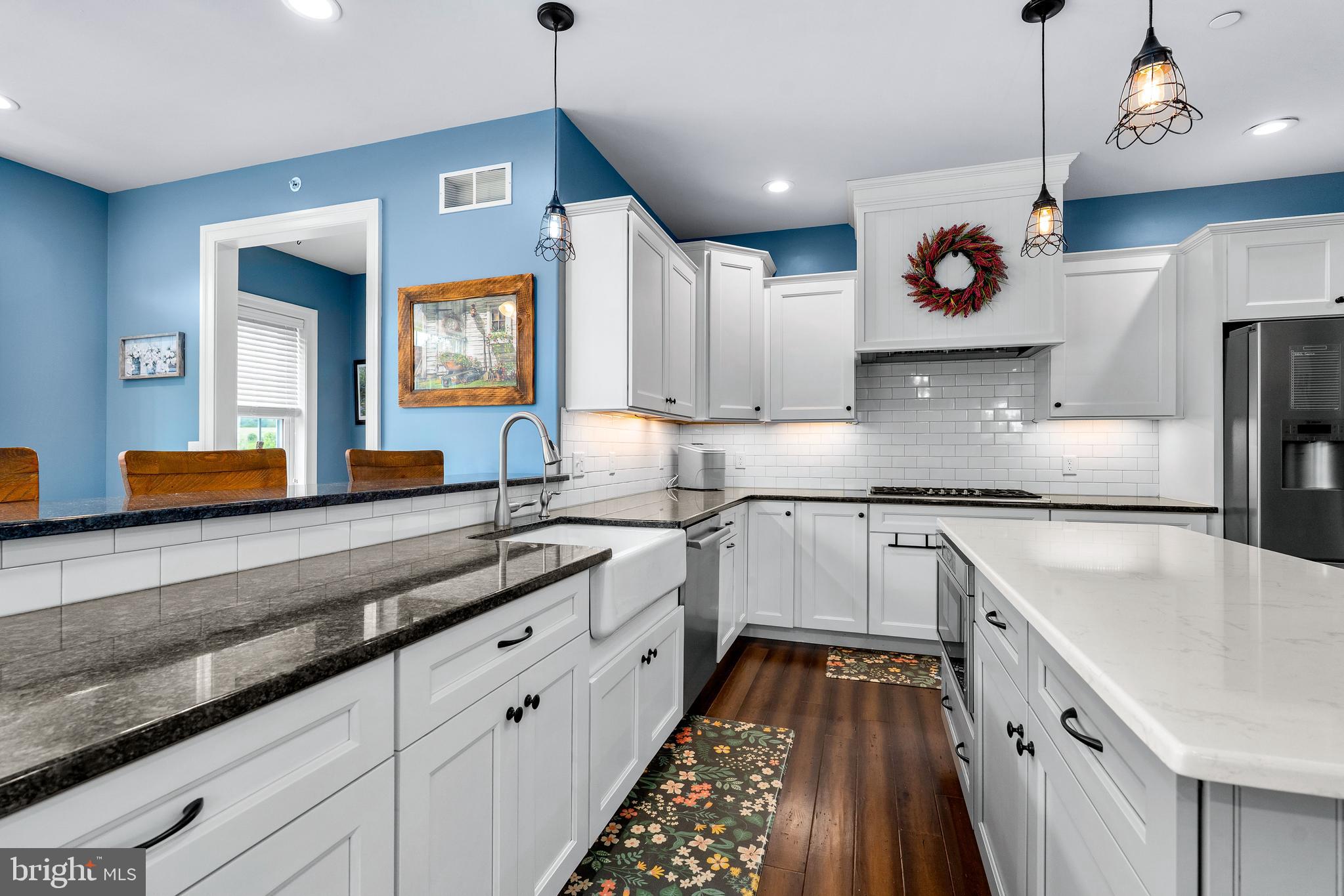 SUNSET KNOLL - Residential