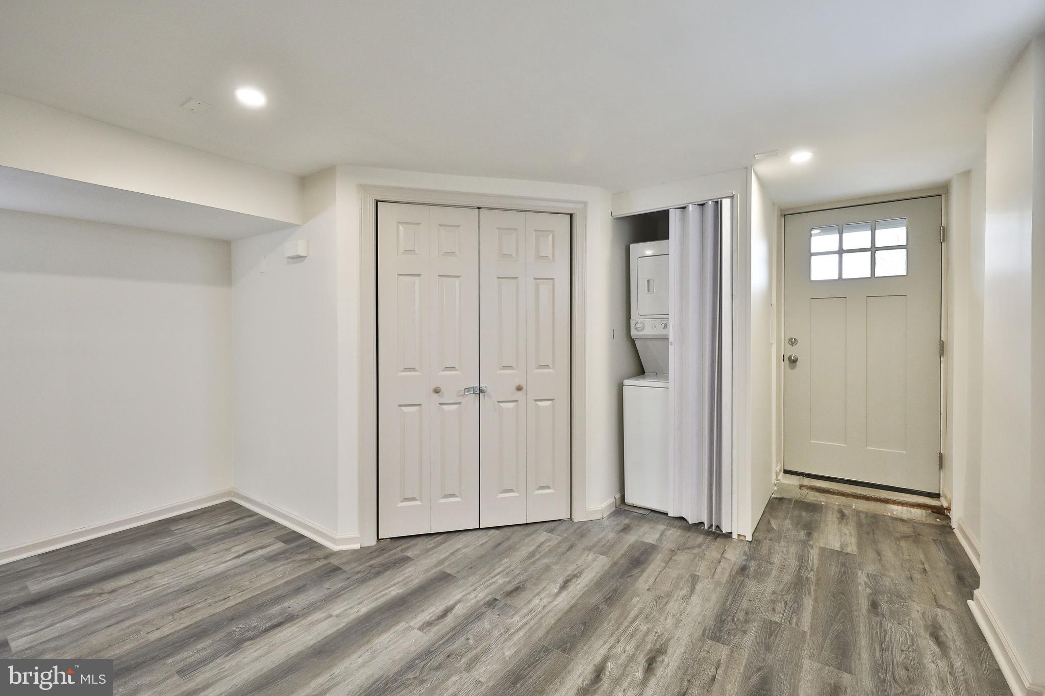 ROCKLEDGE - Residential Lease