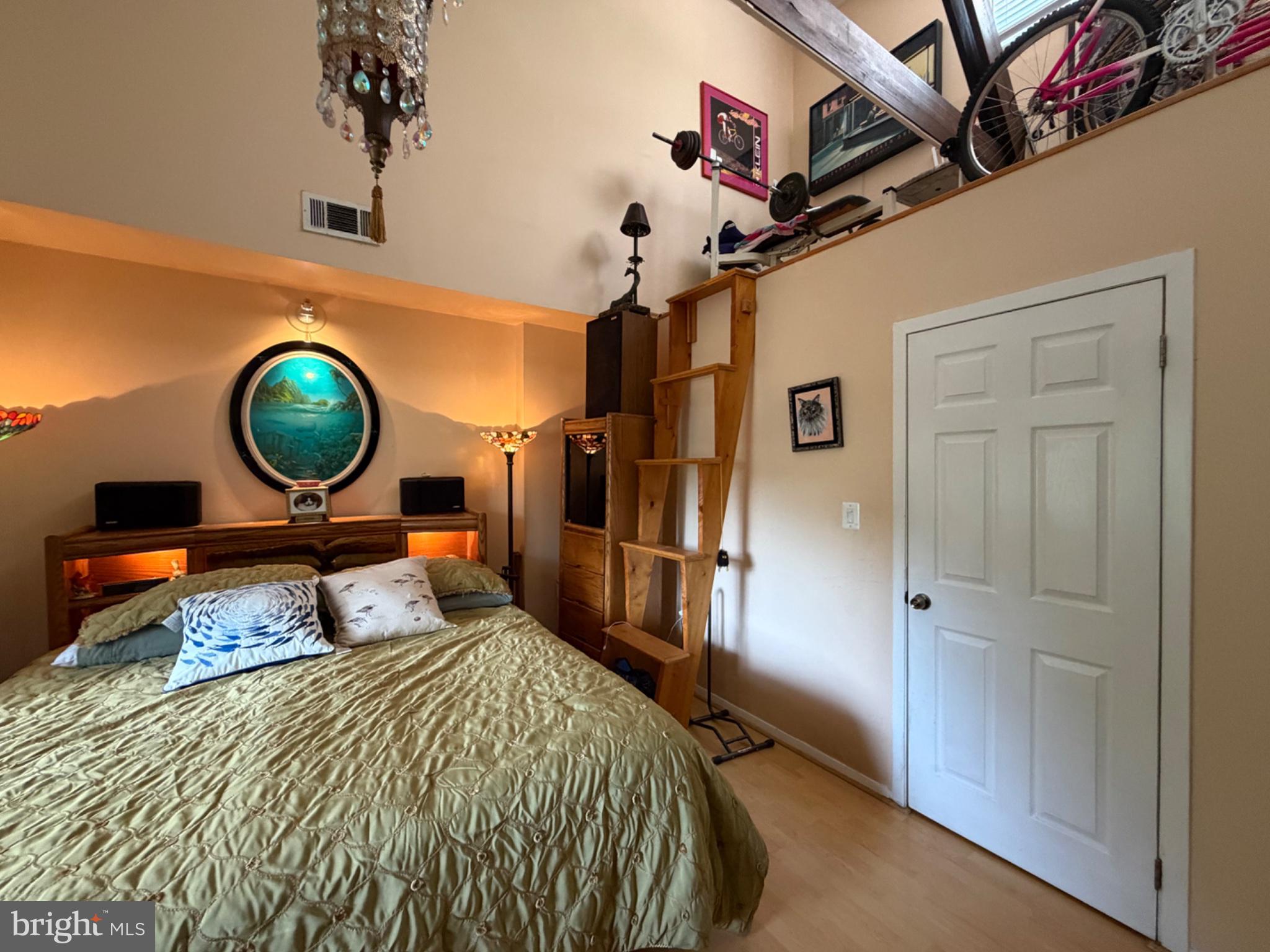 PIKESVILLE - Residential