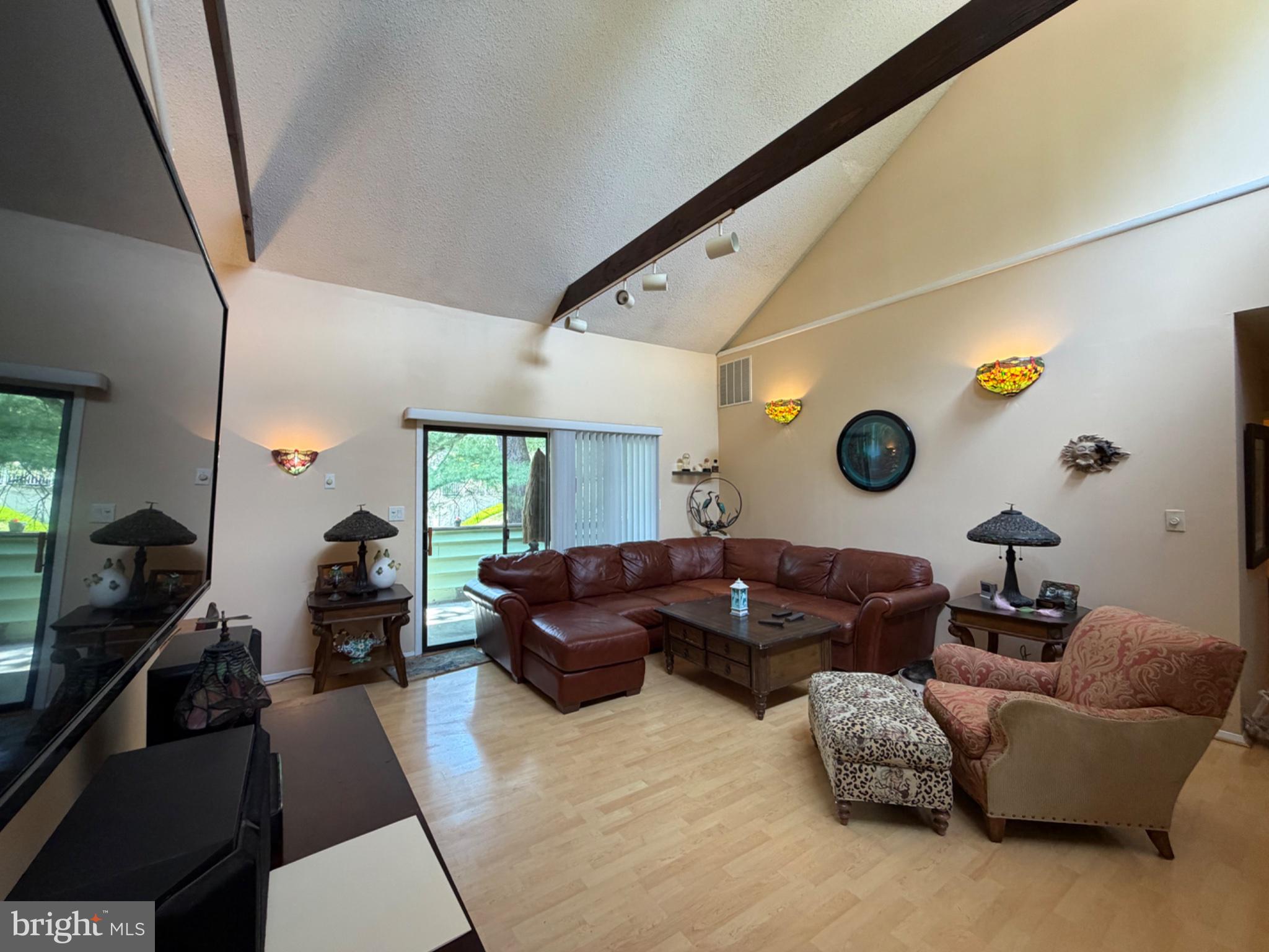 PIKESVILLE - Residential