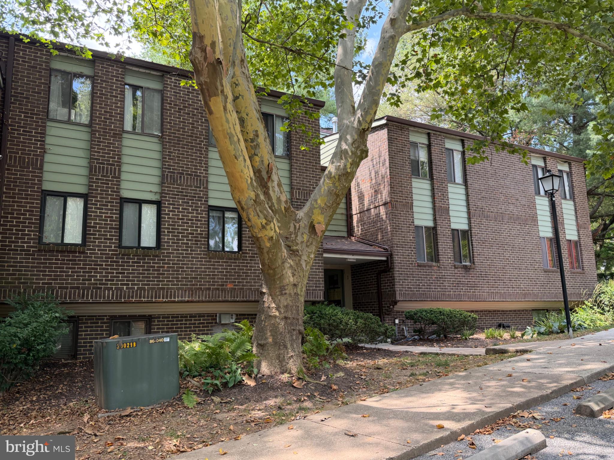 PIKESVILLE - Residential
