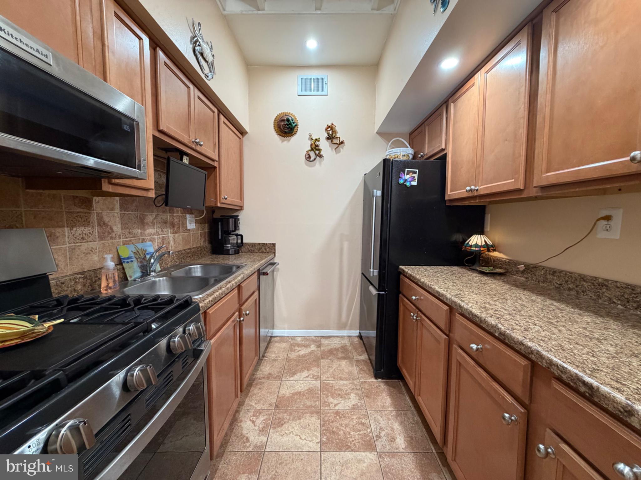 PIKESVILLE - Residential
