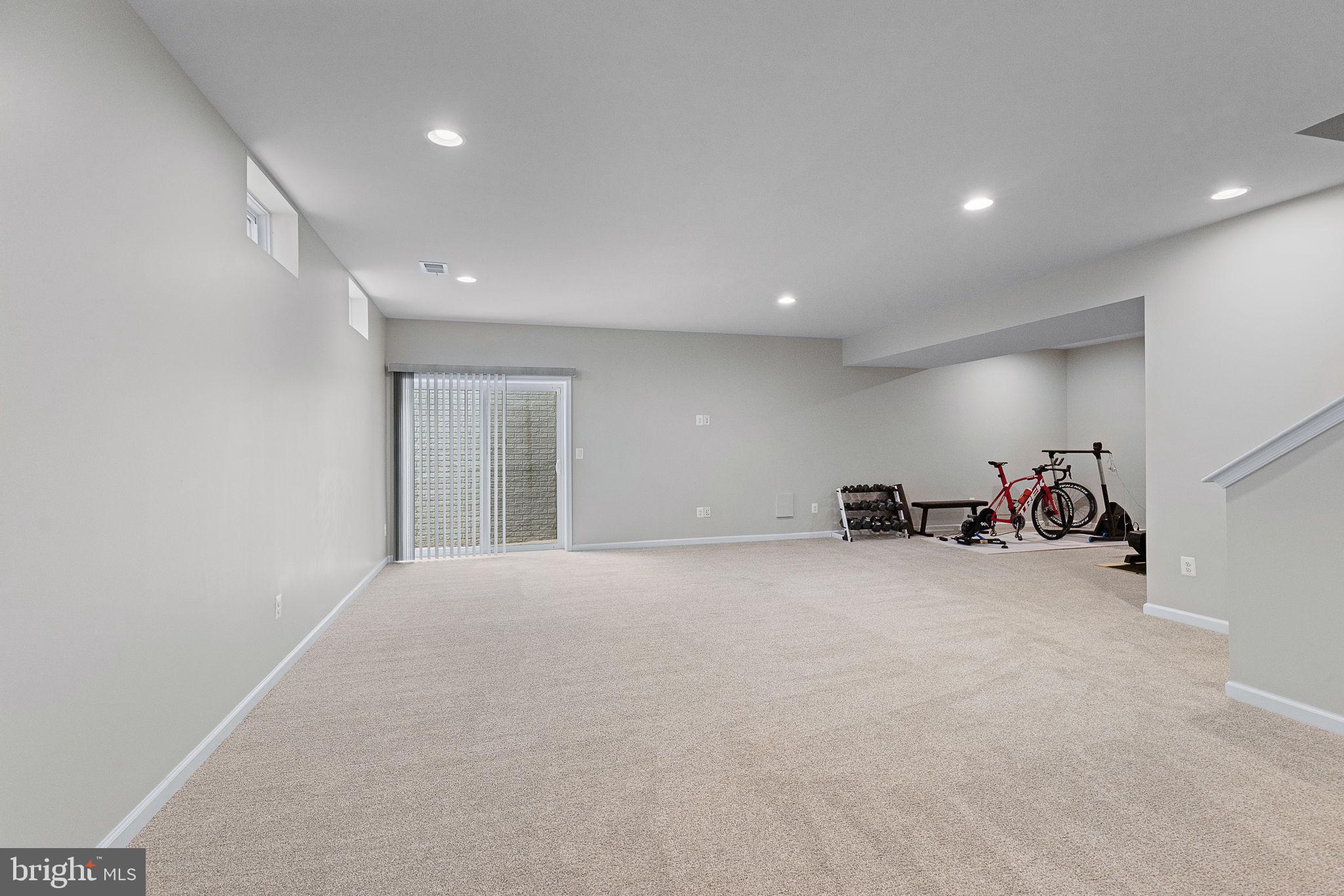 LIBERTY KNOLLS - Residential