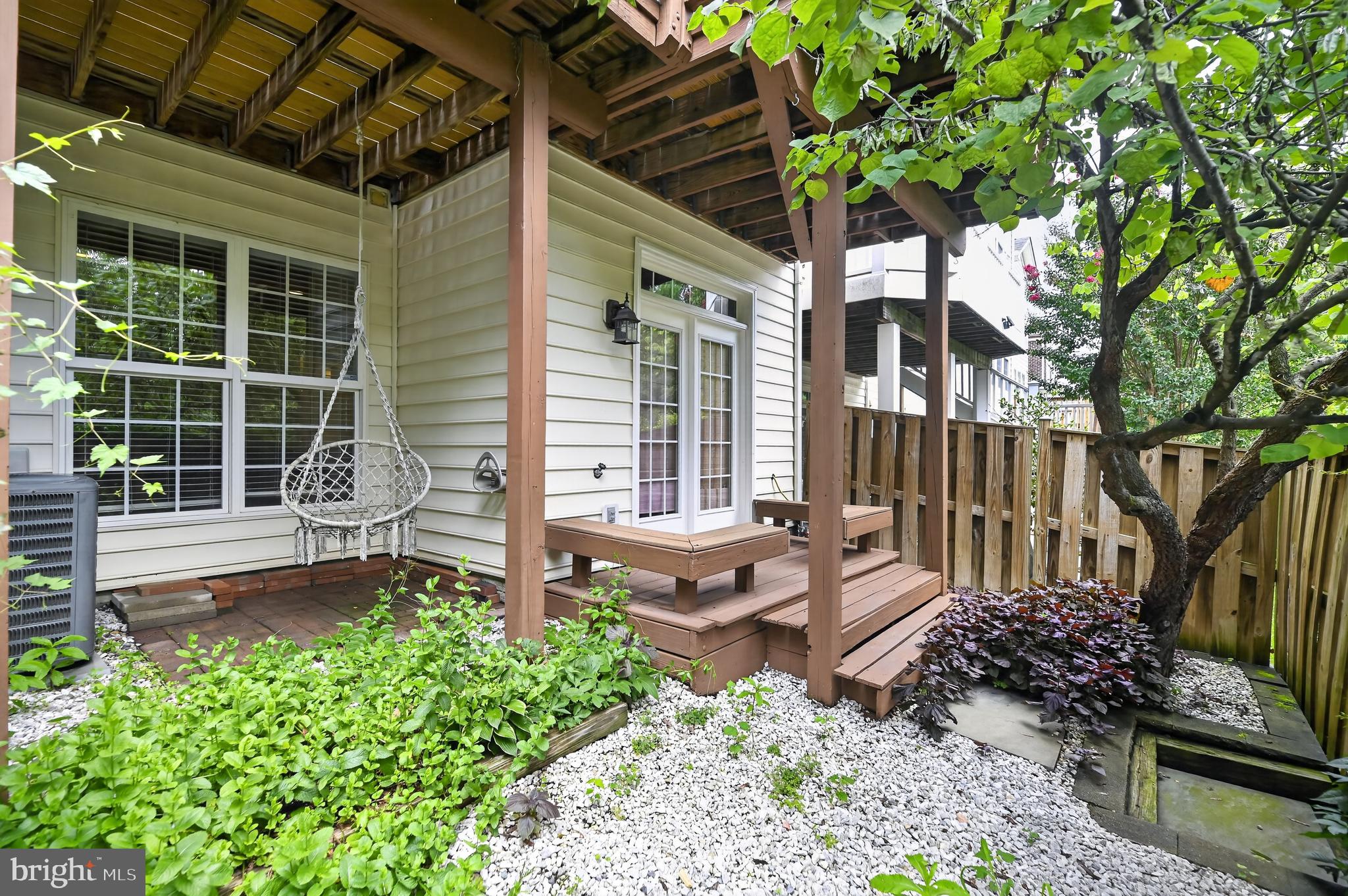 LAUREL HIGHLANDS - Residential
