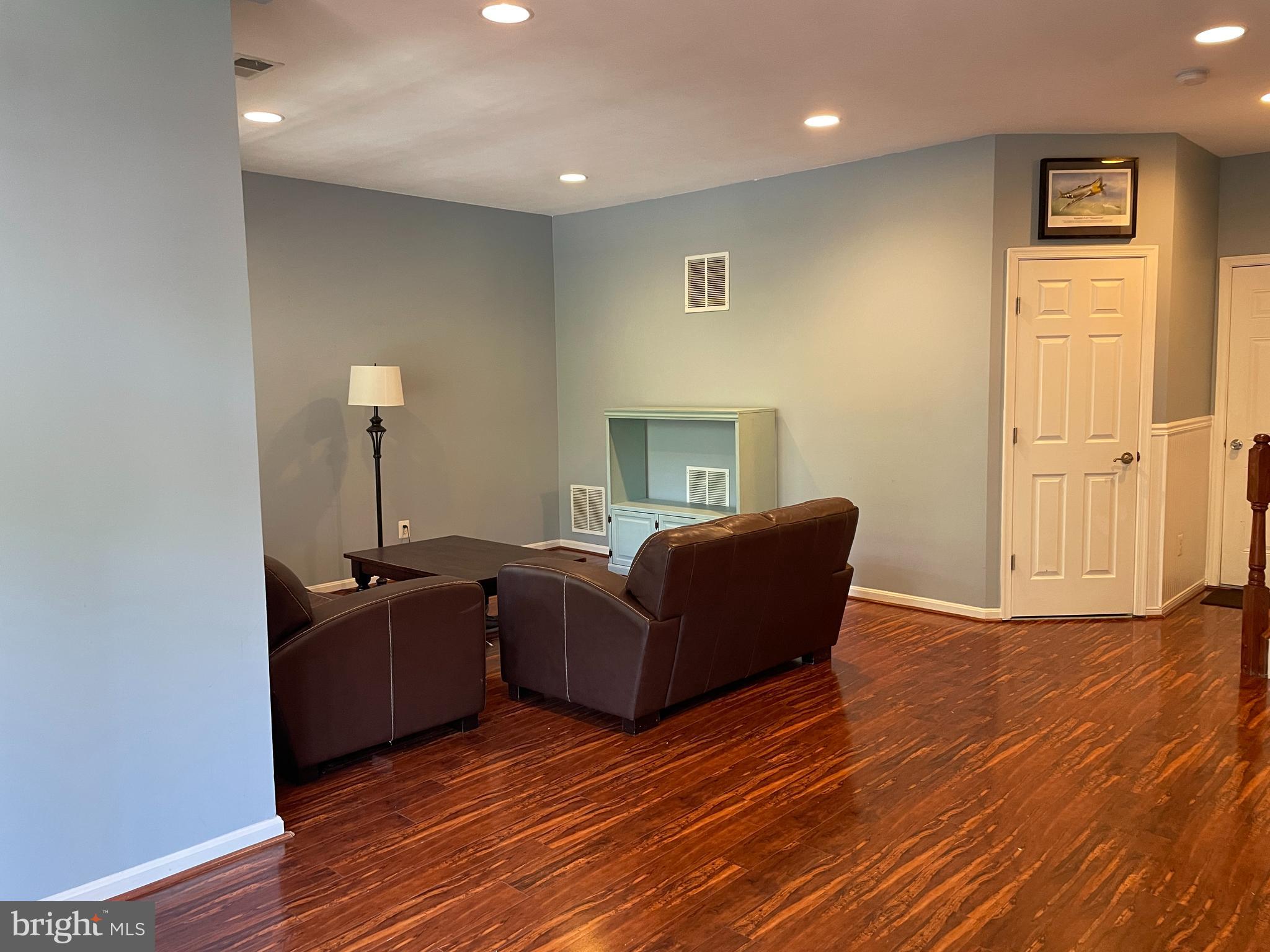 LAUREL HIGHLANDS - Residential