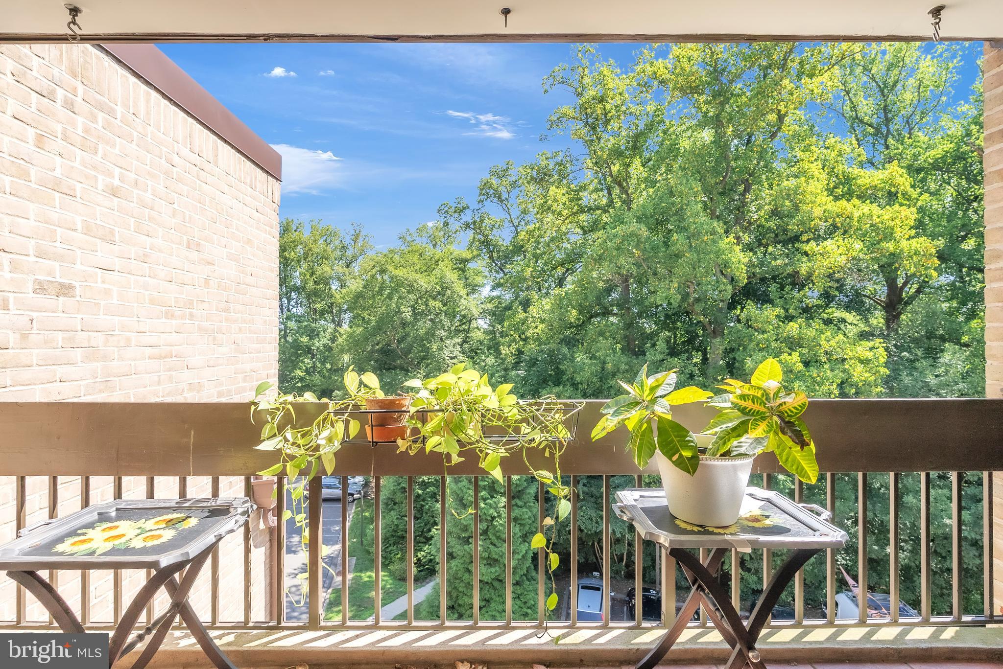 SUMNER VILLAGE - Residential
