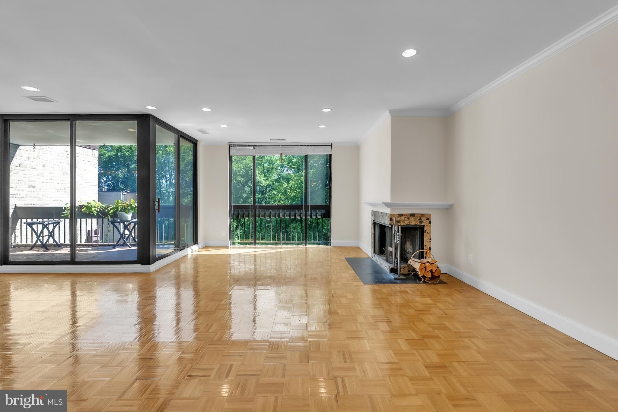 SUMNER VILLAGE - Residential