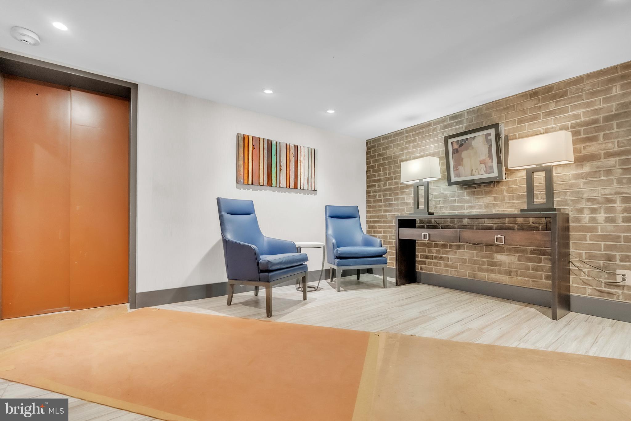 SUMNER VILLAGE - Residential