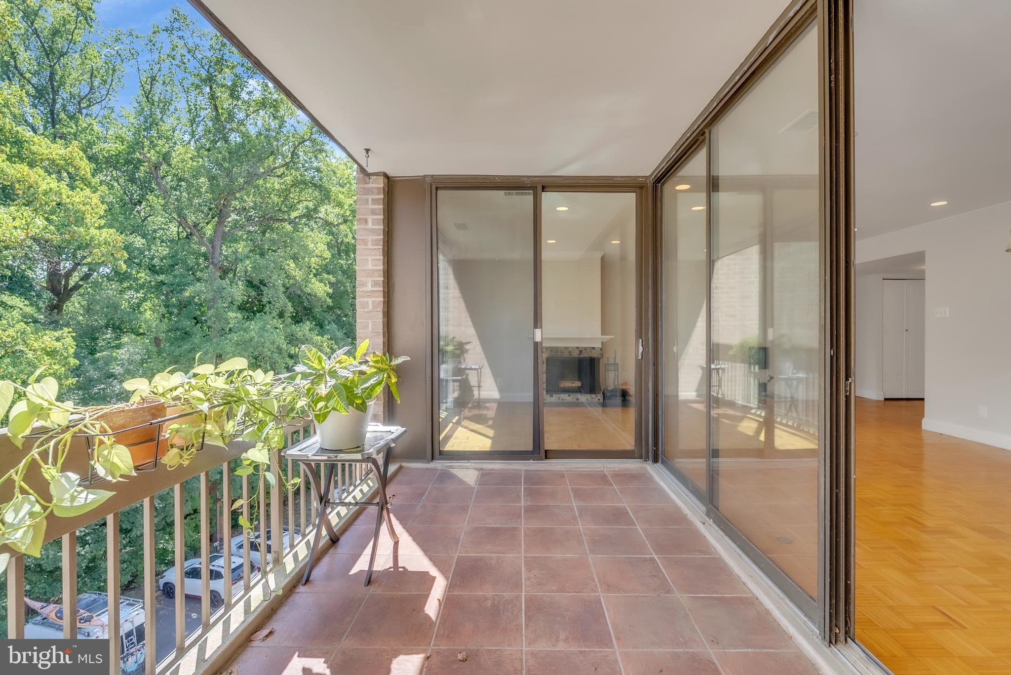 SUMNER VILLAGE - Residential