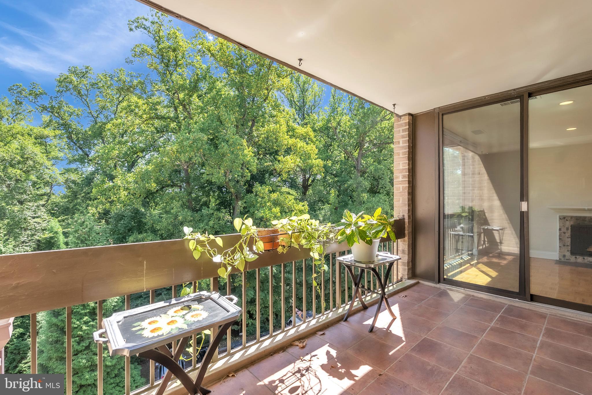 SUMNER VILLAGE - Residential