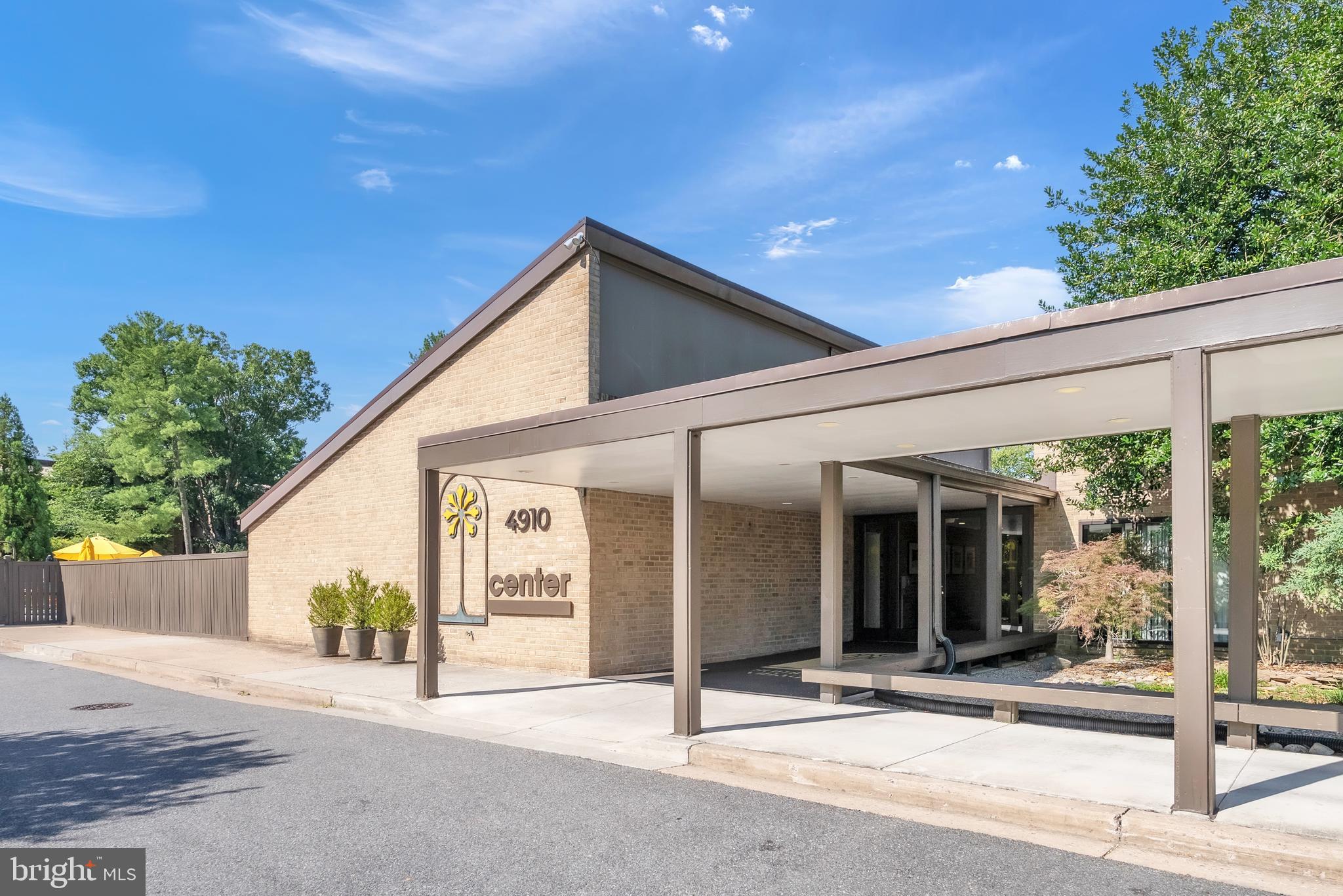 SUMNER VILLAGE - Residential