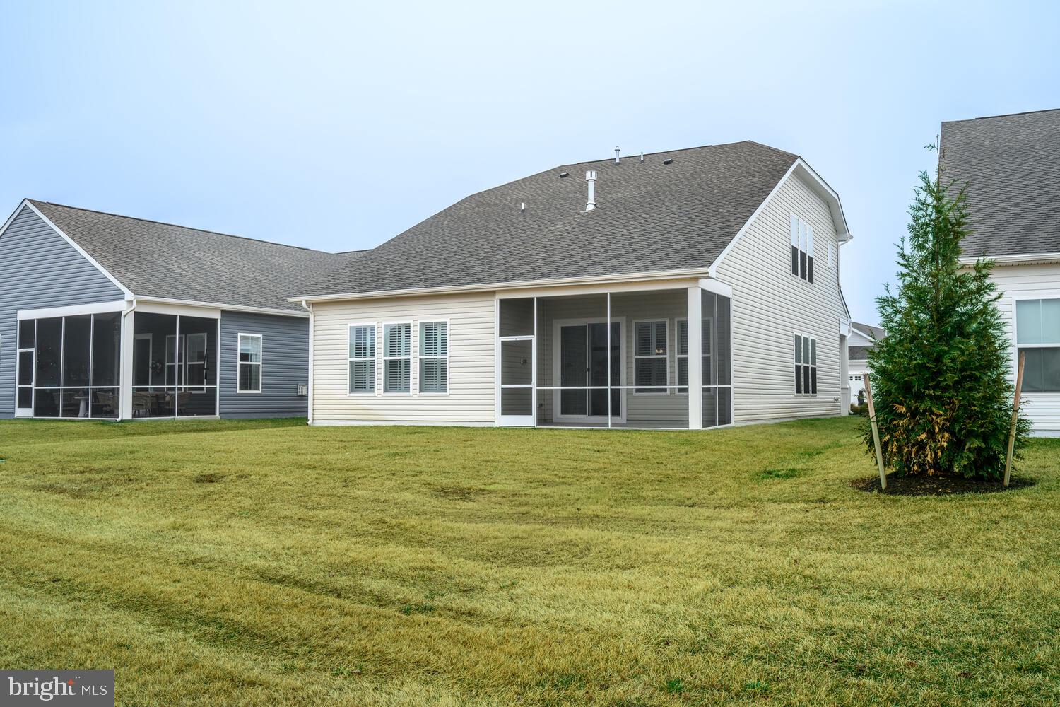 FOUR SEASONS AT KENT ISLAND - Residential