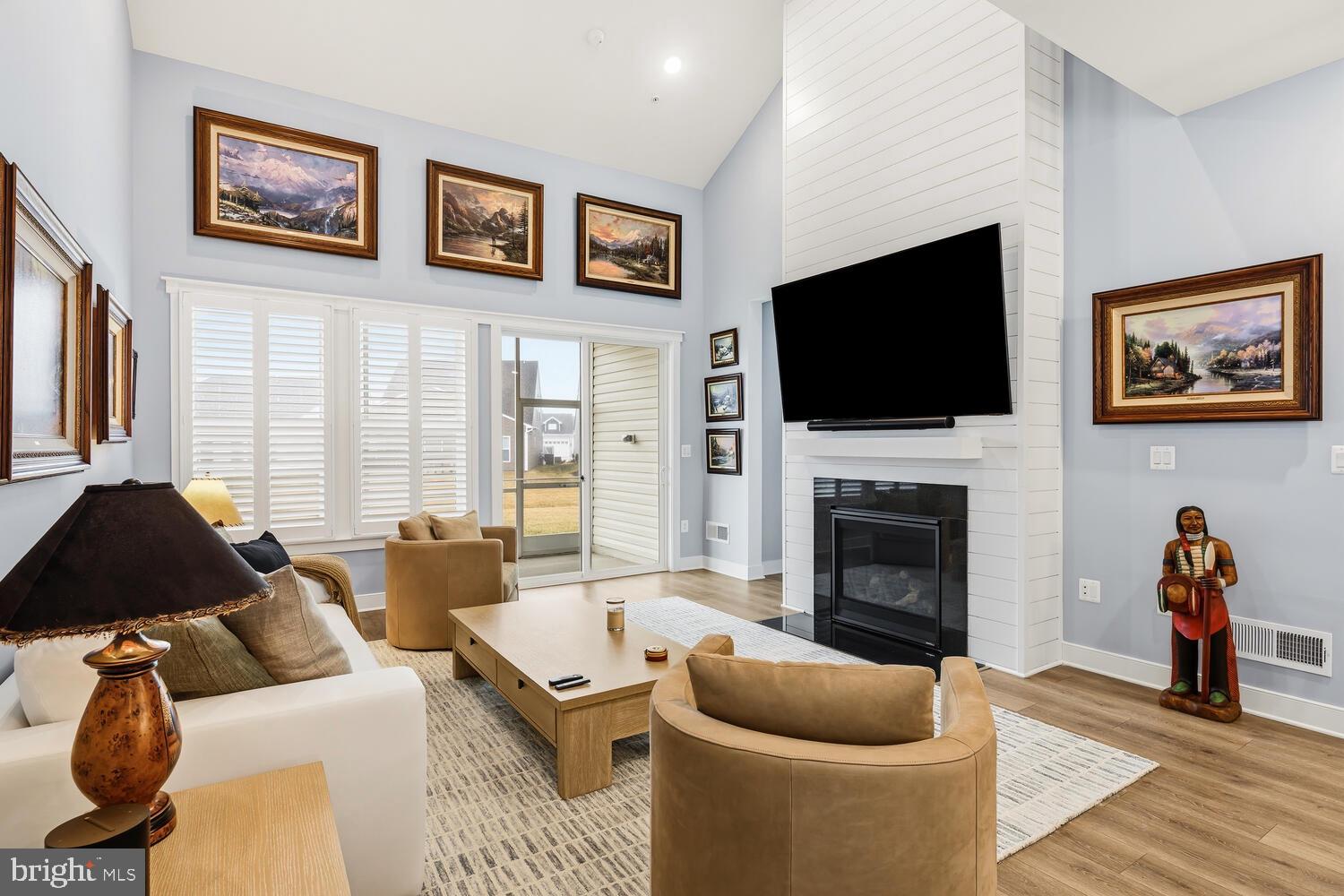 FOUR SEASONS AT KENT ISLAND - Residential