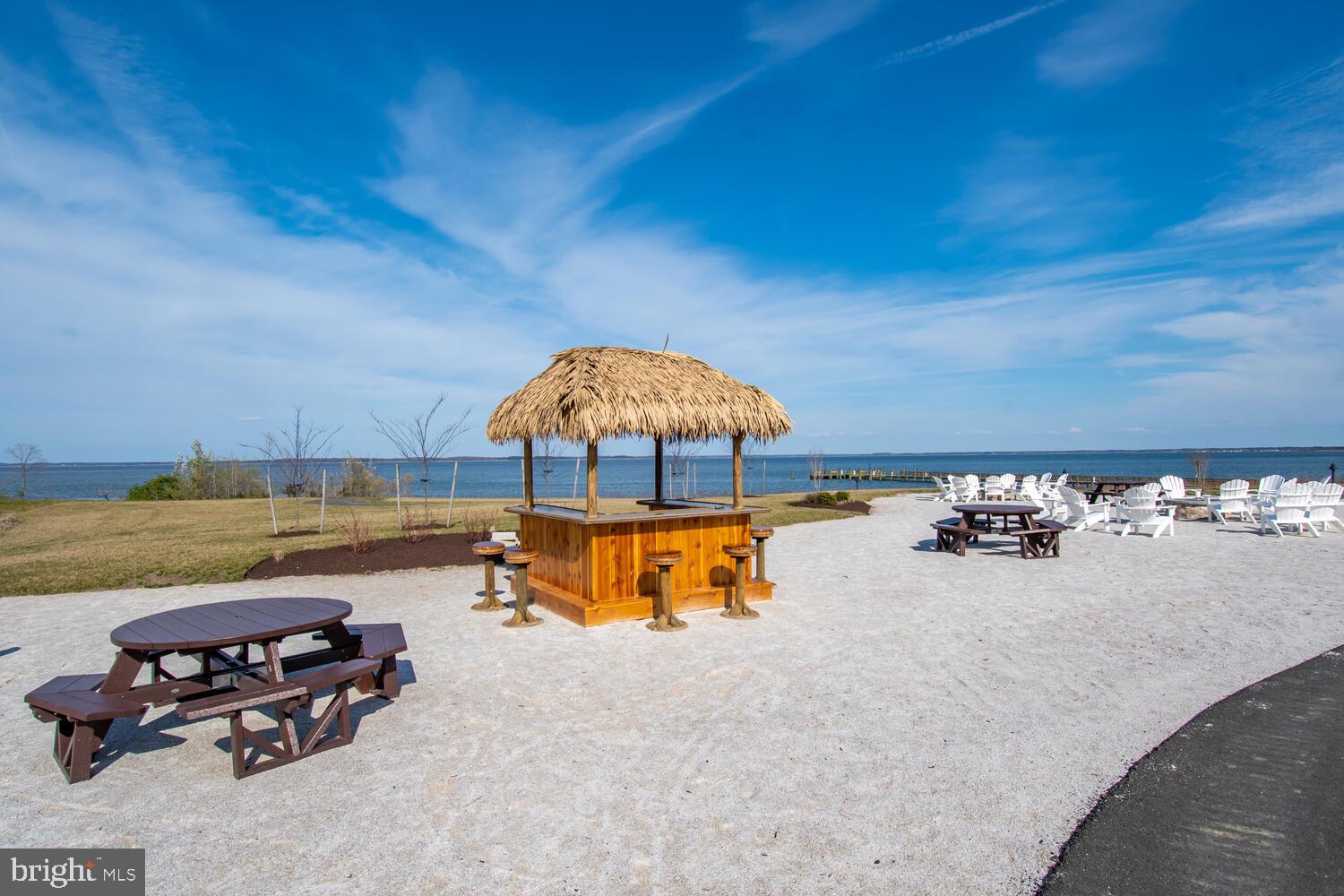 FOUR SEASONS AT KENT ISLAND - Residential