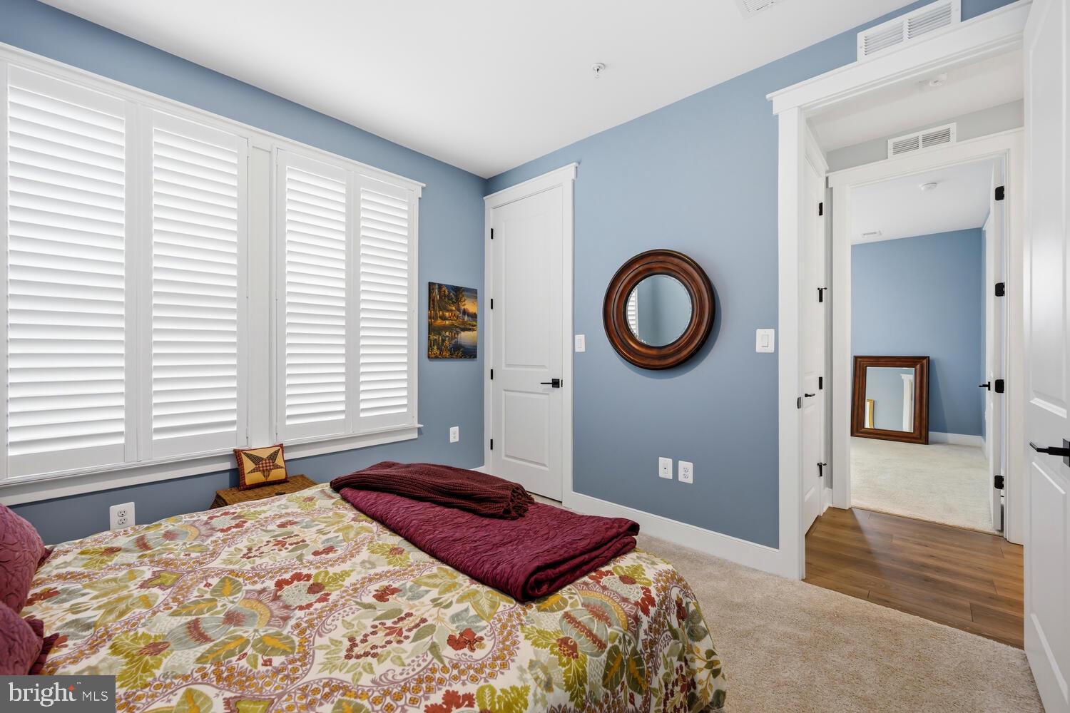 FOUR SEASONS AT KENT ISLAND - Residential