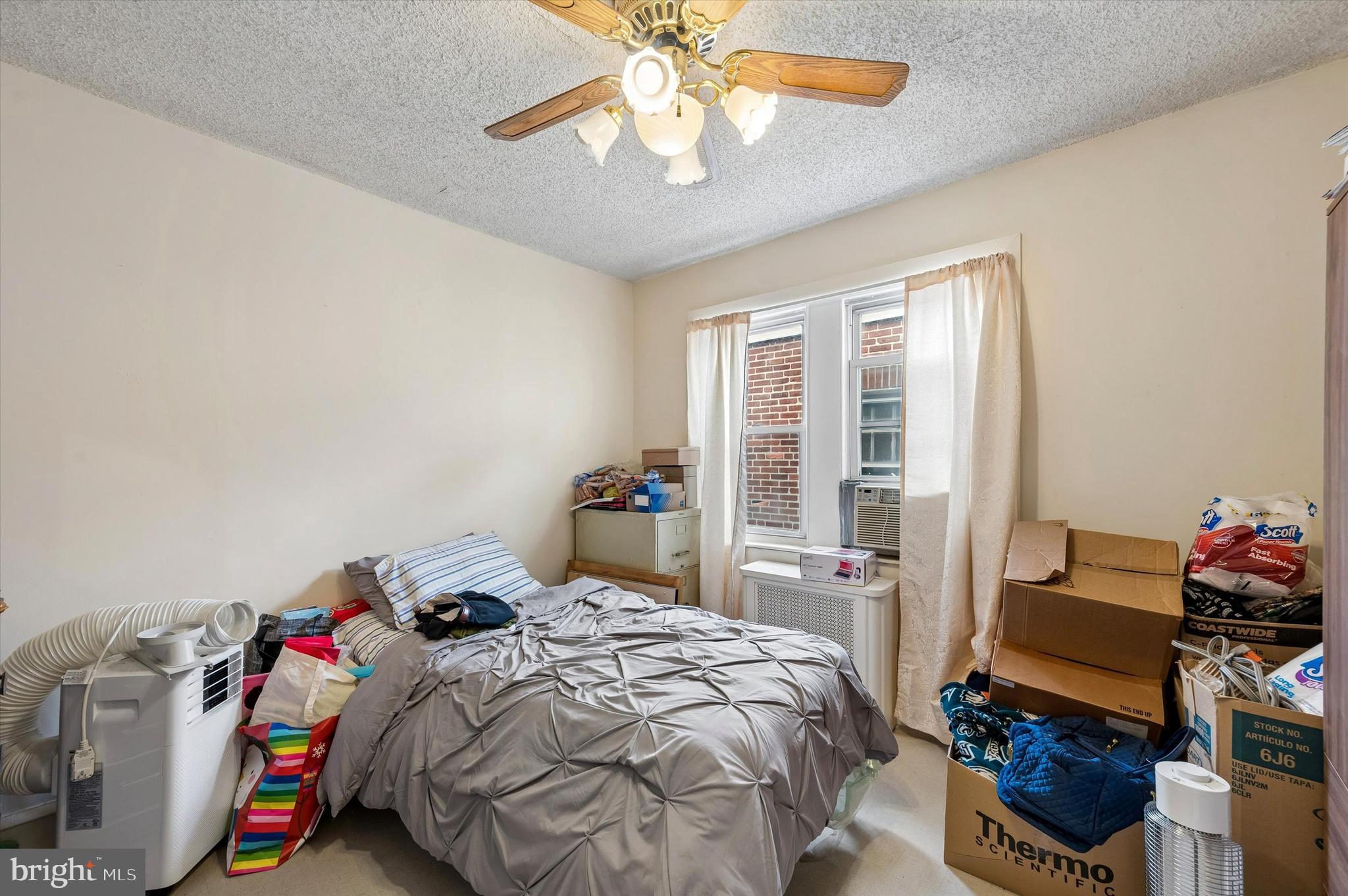 YEADON - Residential