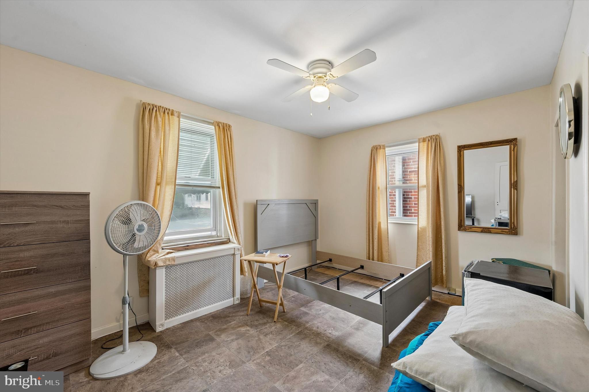 YEADON - Residential