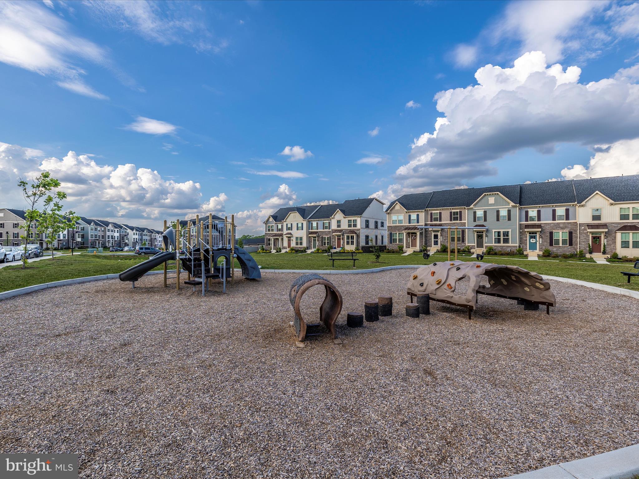 OAKDALE VILLAGE - Residential Lease