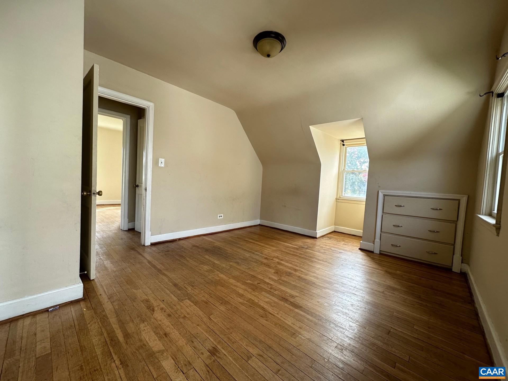 BELMONT - Residential
