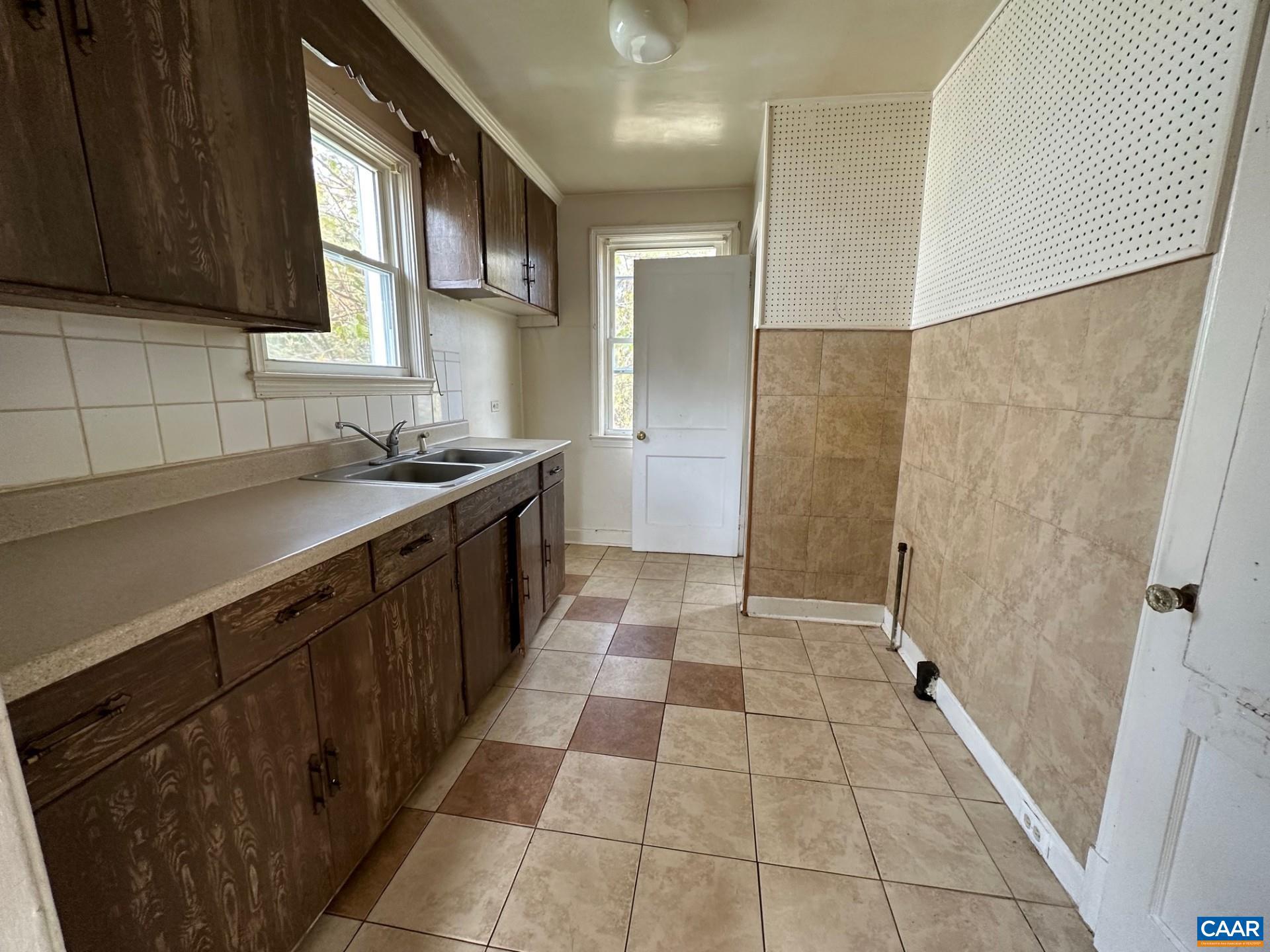 BELMONT - Residential