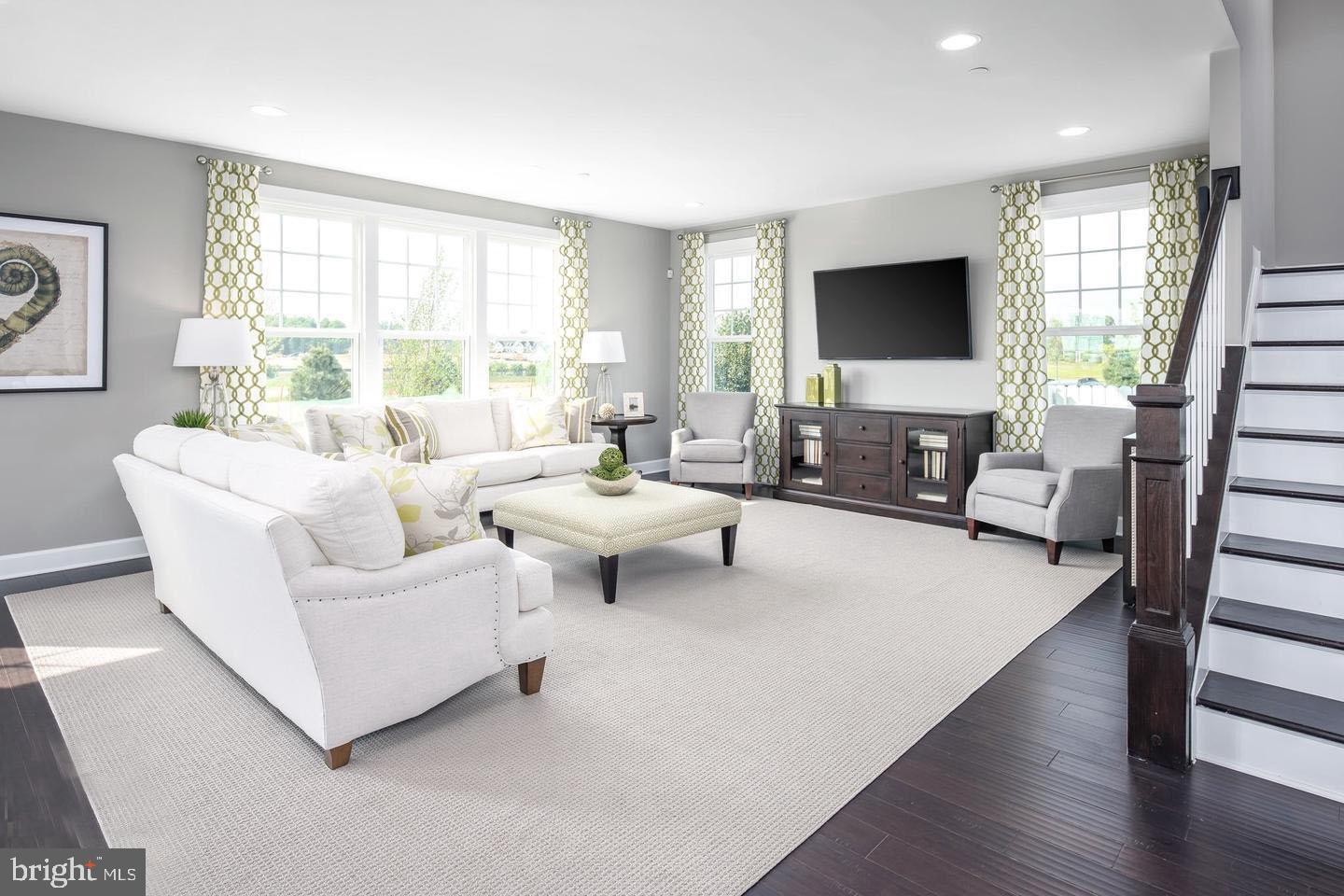 TWO RIVERS - Residential