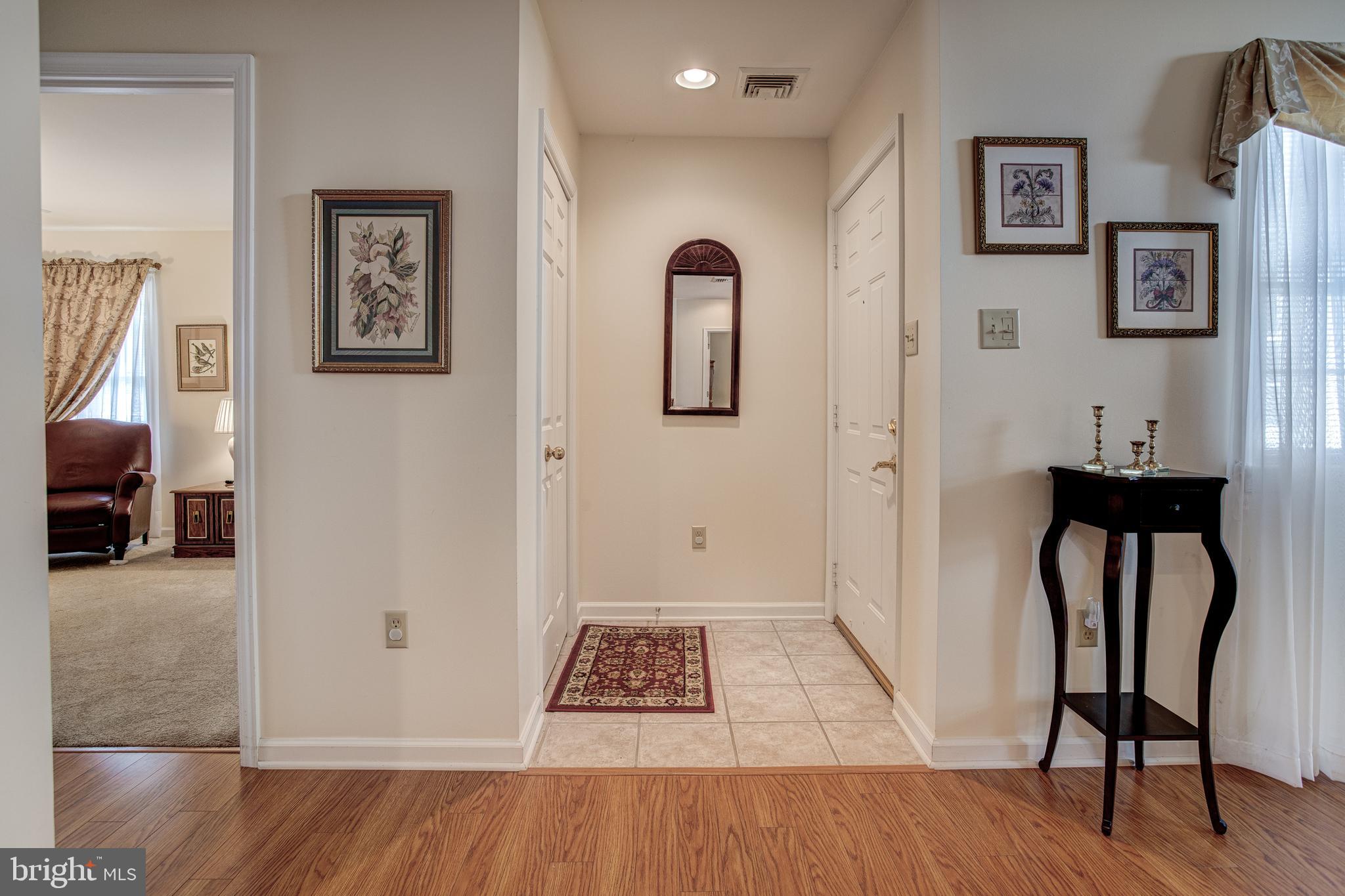 THOROUGHBRED CROSSING - Residential