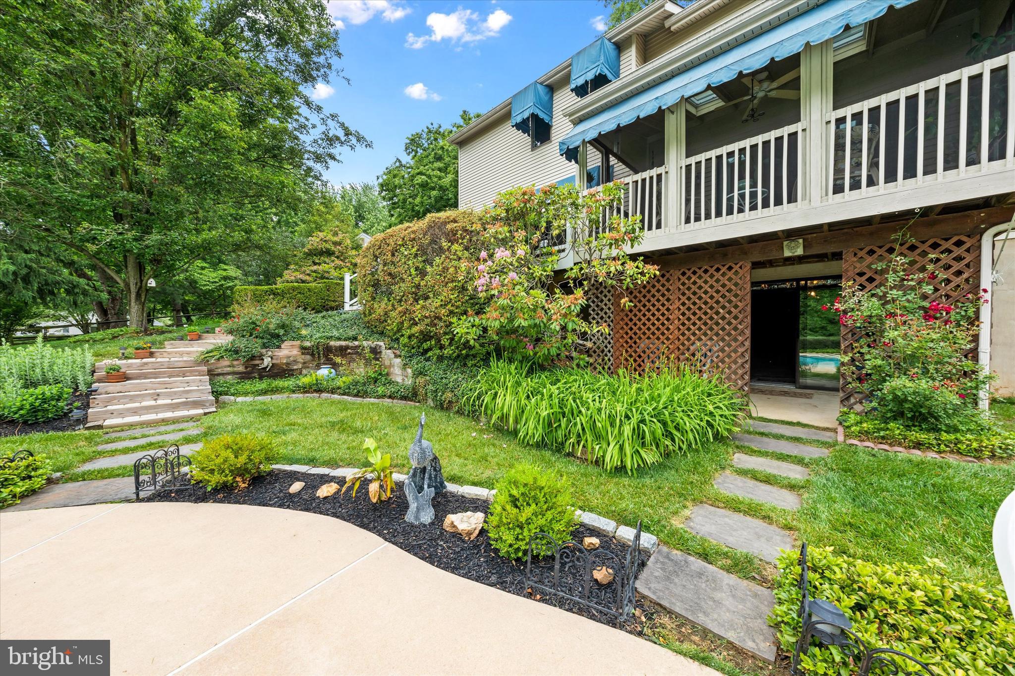 LIMESTONE HILLS - Residential