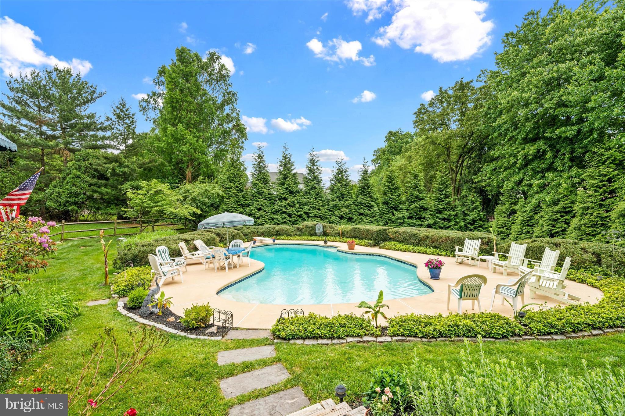 LIMESTONE HILLS - Residential
