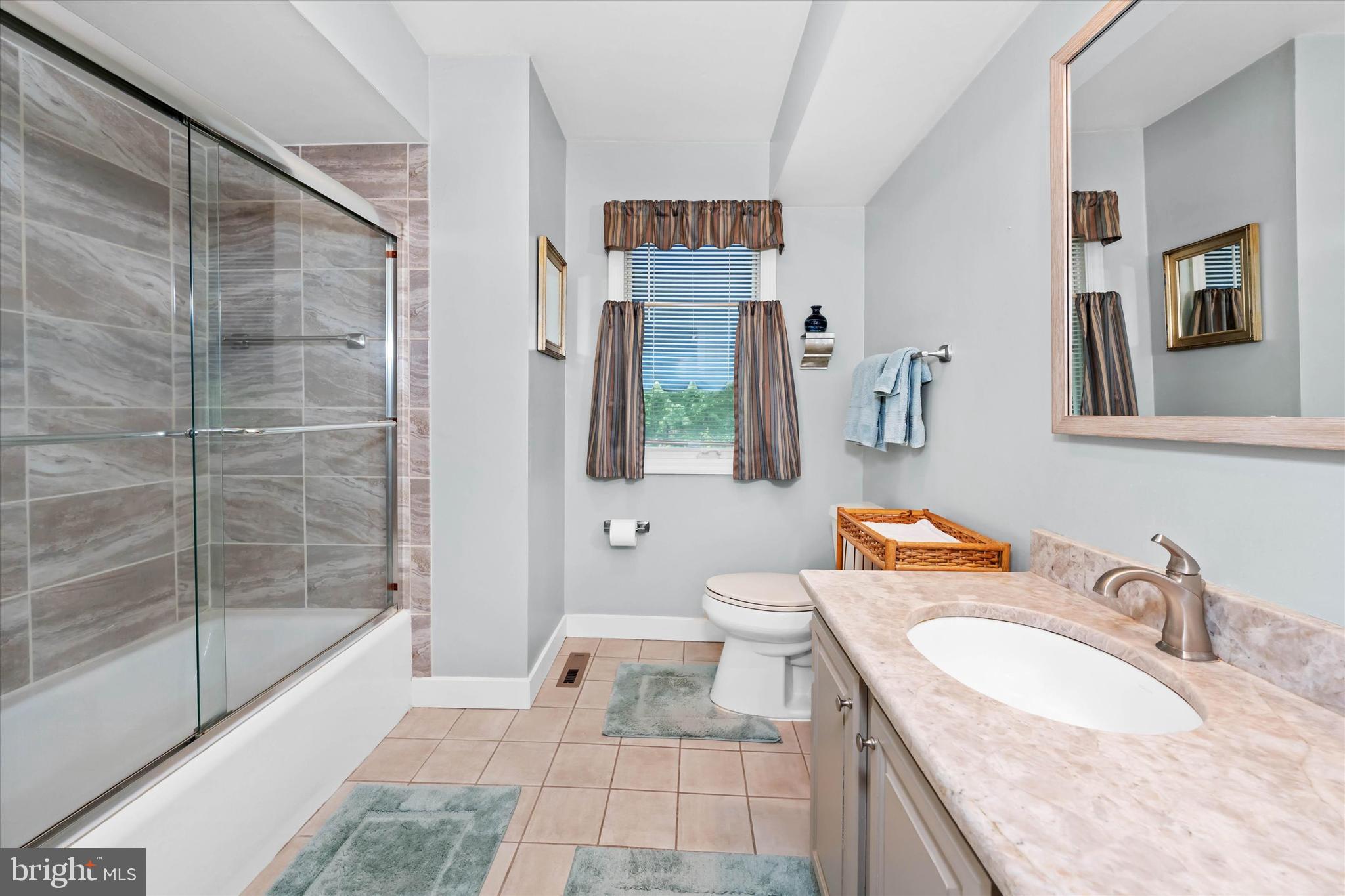 LIMESTONE HILLS - Residential