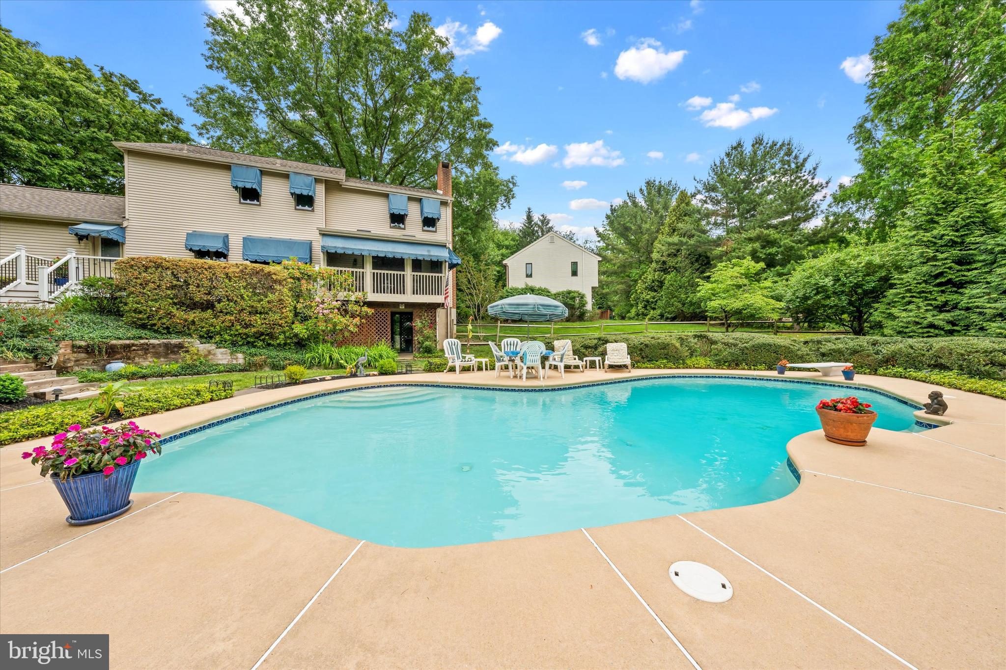 LIMESTONE HILLS - Residential