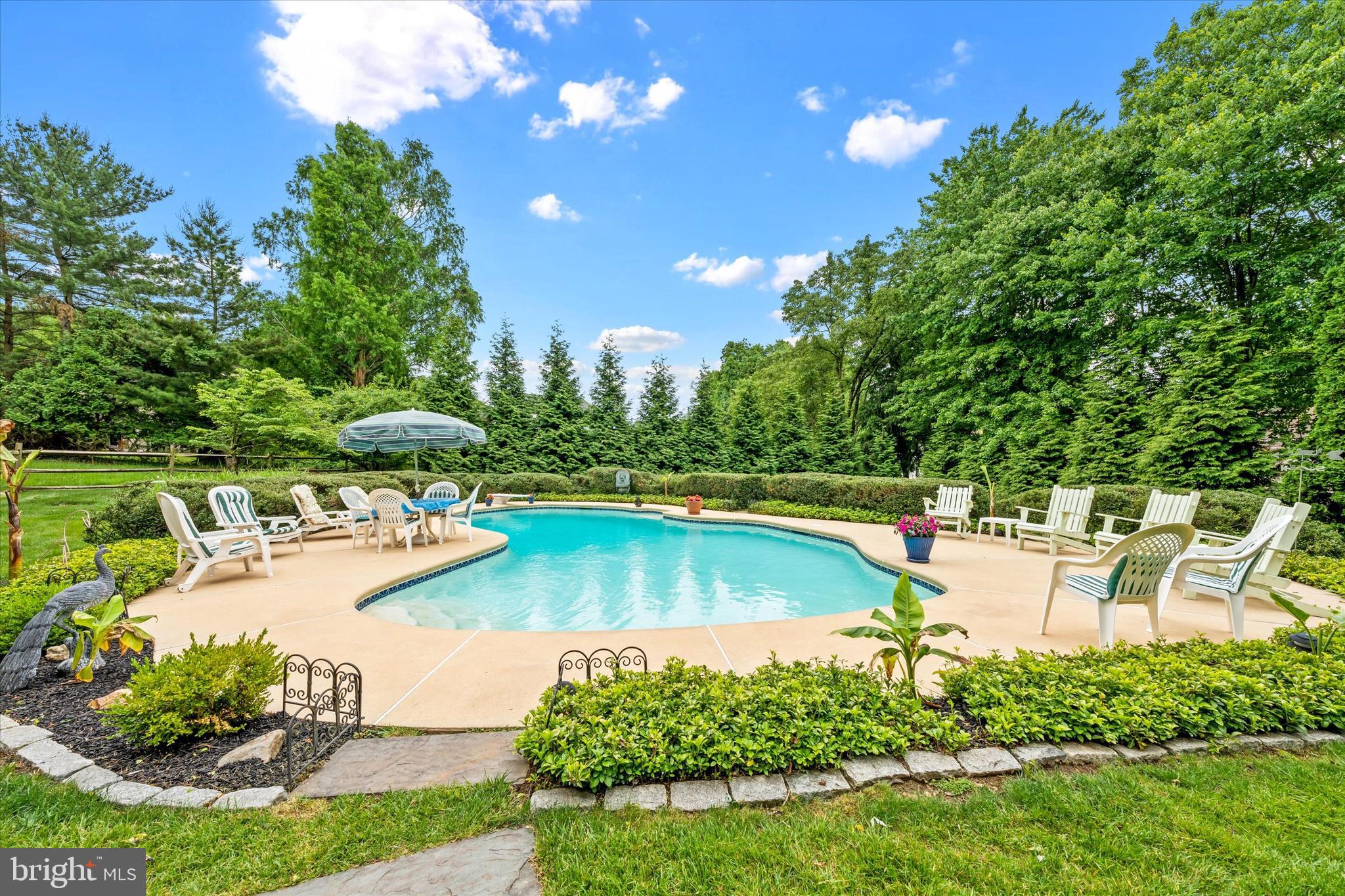 LIMESTONE HILLS - Residential