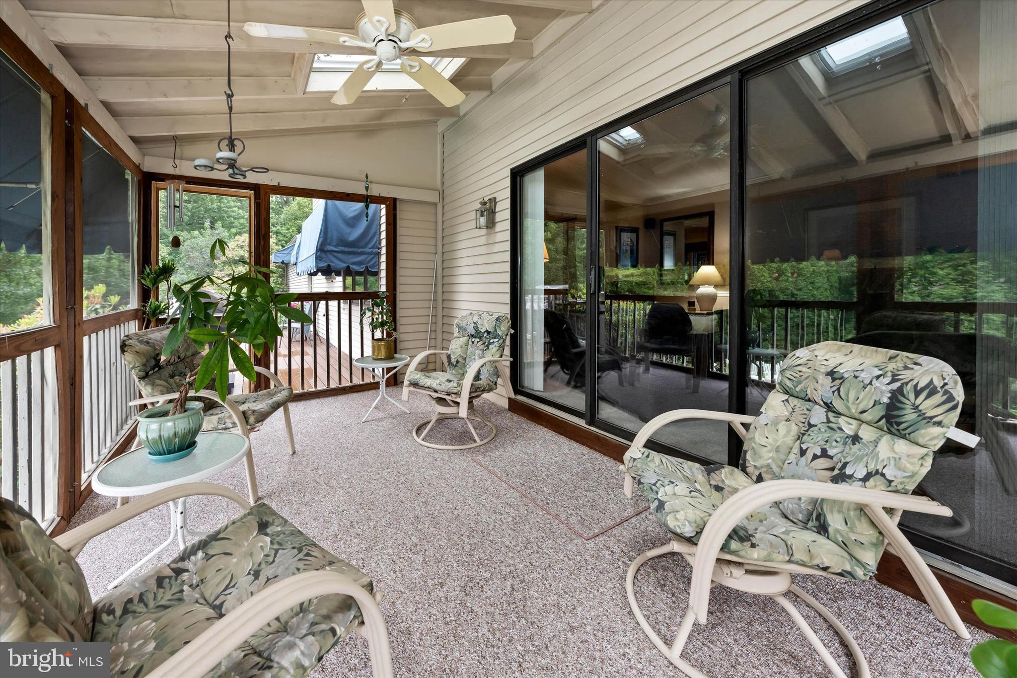 LIMESTONE HILLS - Residential