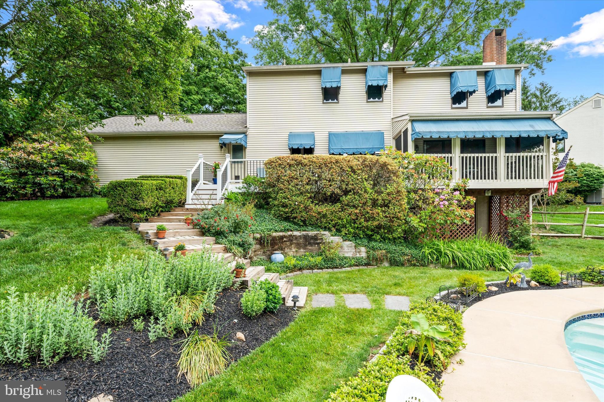 LIMESTONE HILLS - Residential