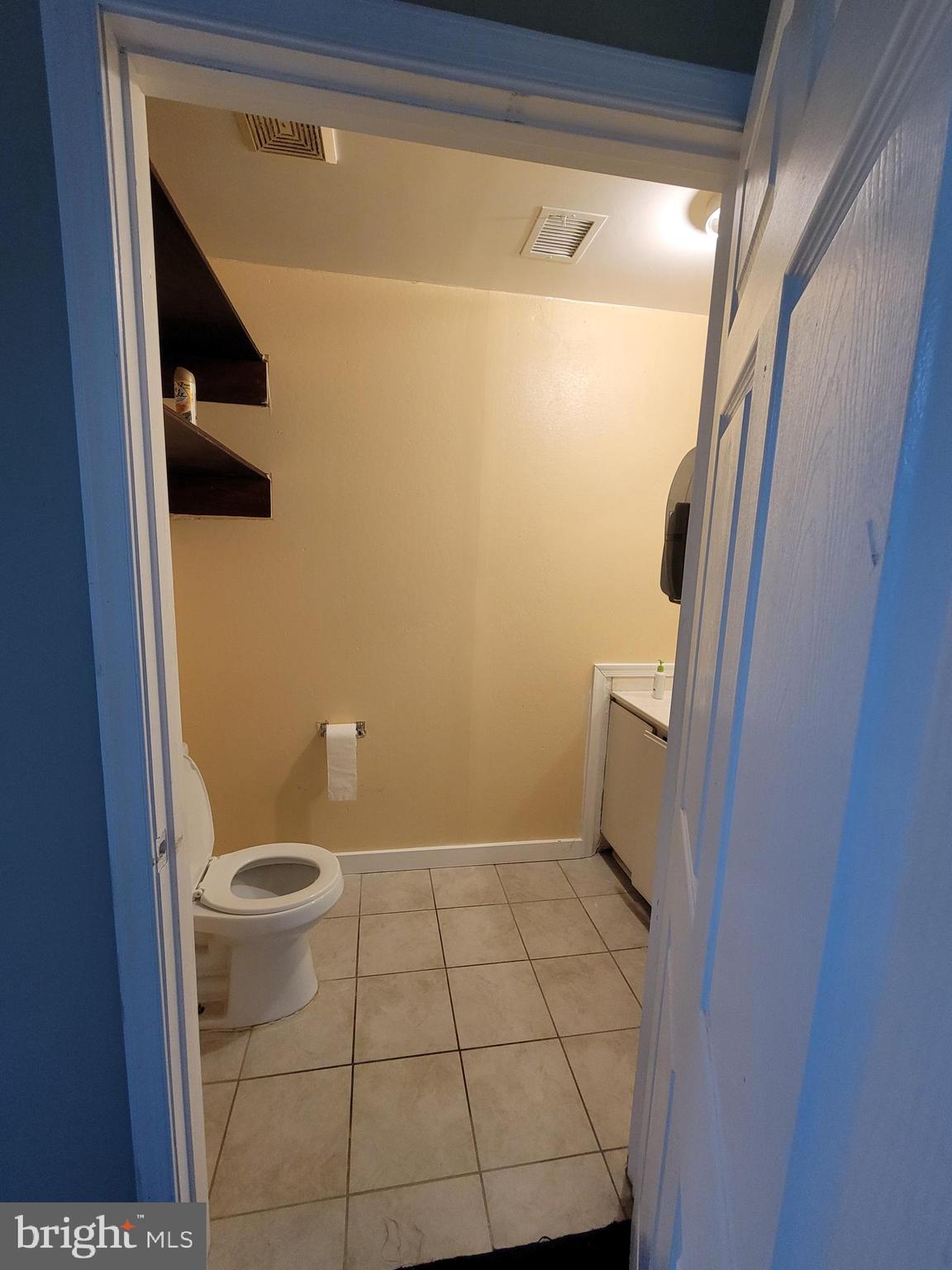 ROCK SPRING PROFESSIONAL CENTER - Commercial Sale