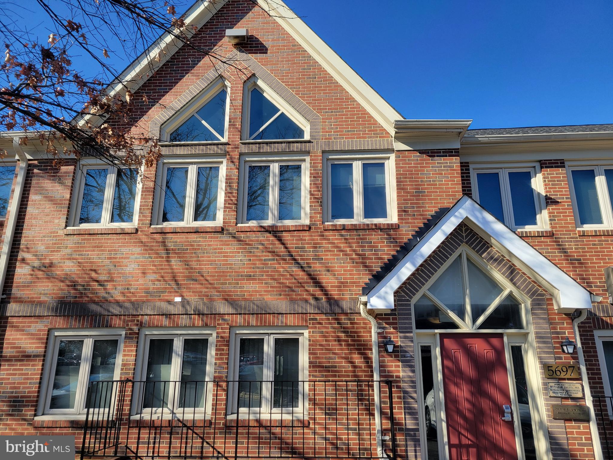 Top floor (one story walkup from lobby) **Catherdral ceiling on one end of unit **separate controlled heat pump ** private bath **windows on both ends of unit **ample parking ** .