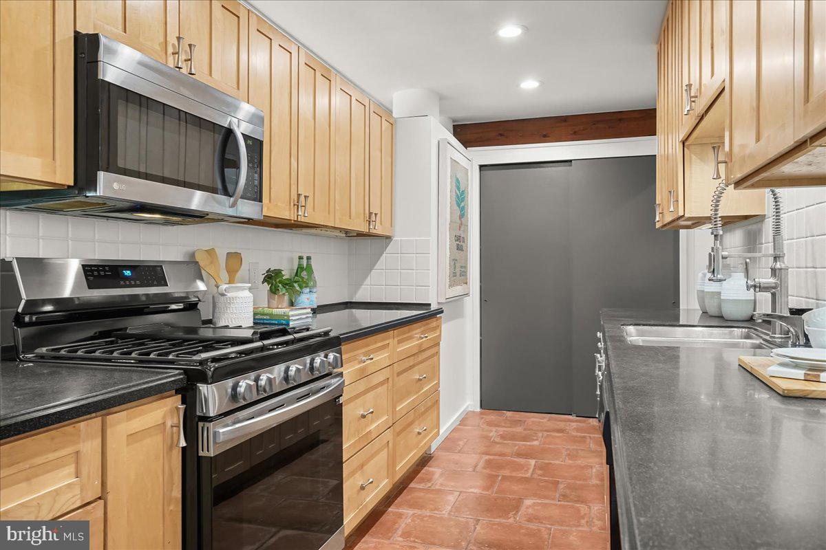 GLEN ECHO HEIGHTS - Residential