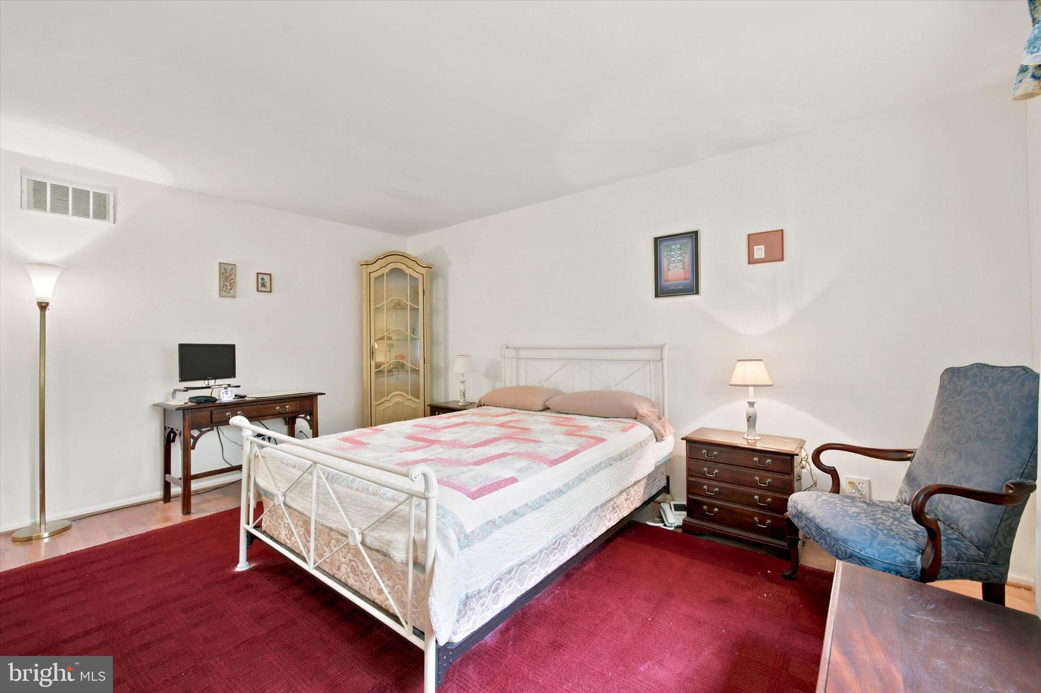 CHESTERBROOK - Residential