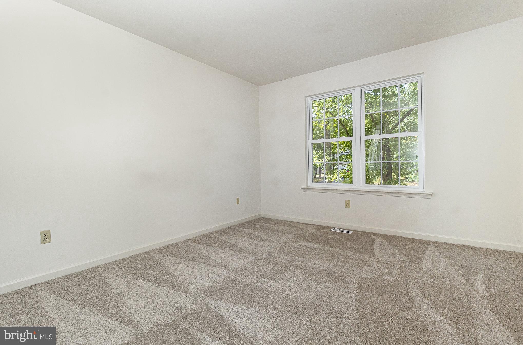 LAKE OF THE WOODS - Residential Lease