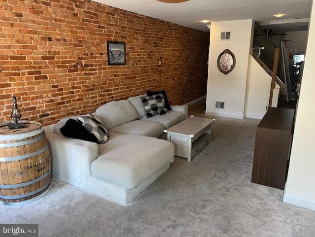 LOCUST POINT - Residential