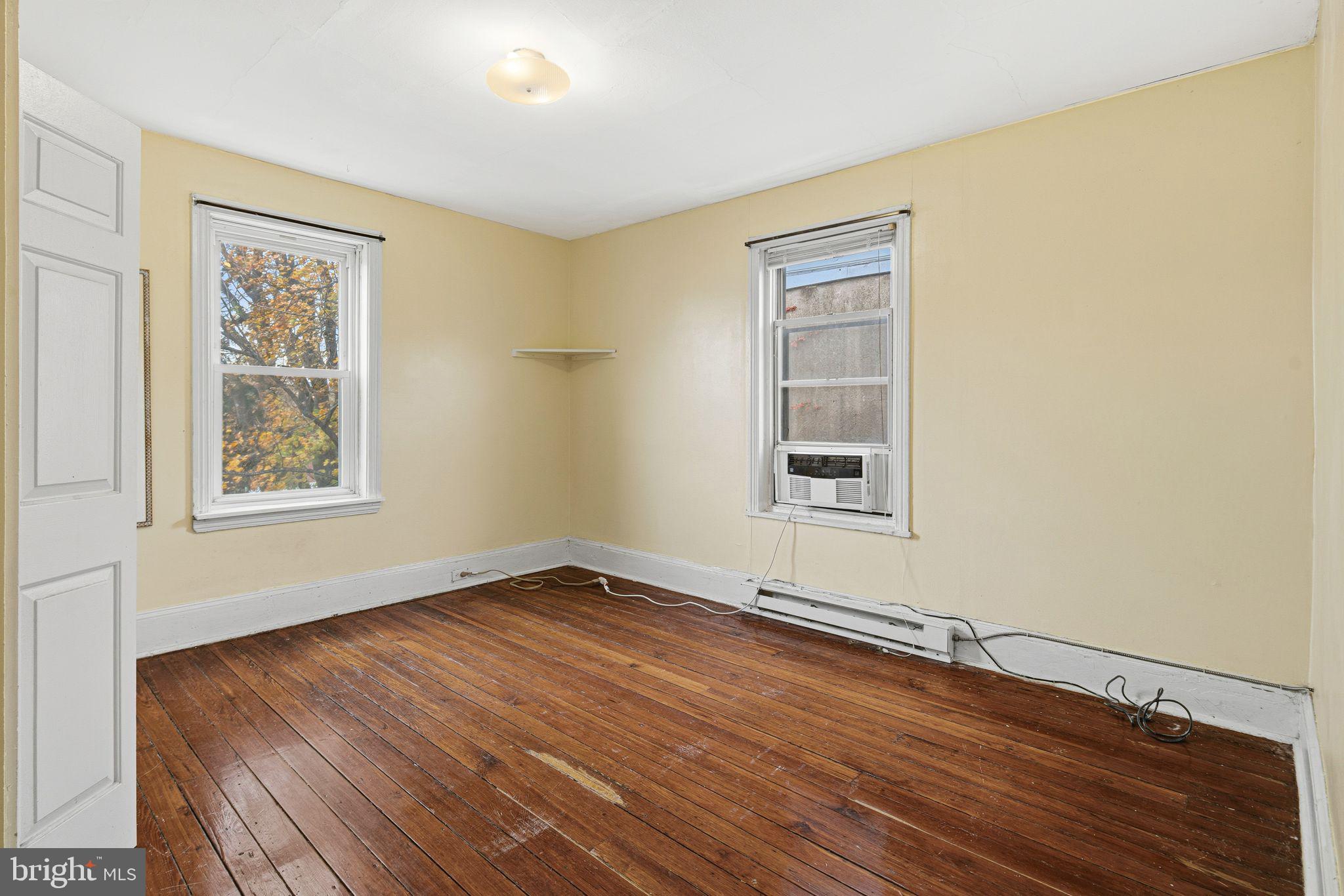 FAIRMOUNT - Residential Income