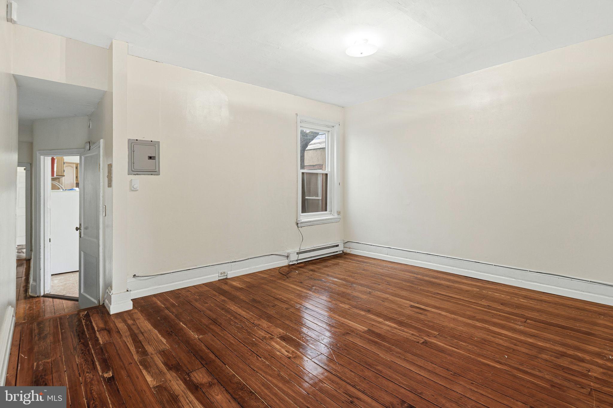 FAIRMOUNT - Residential Income